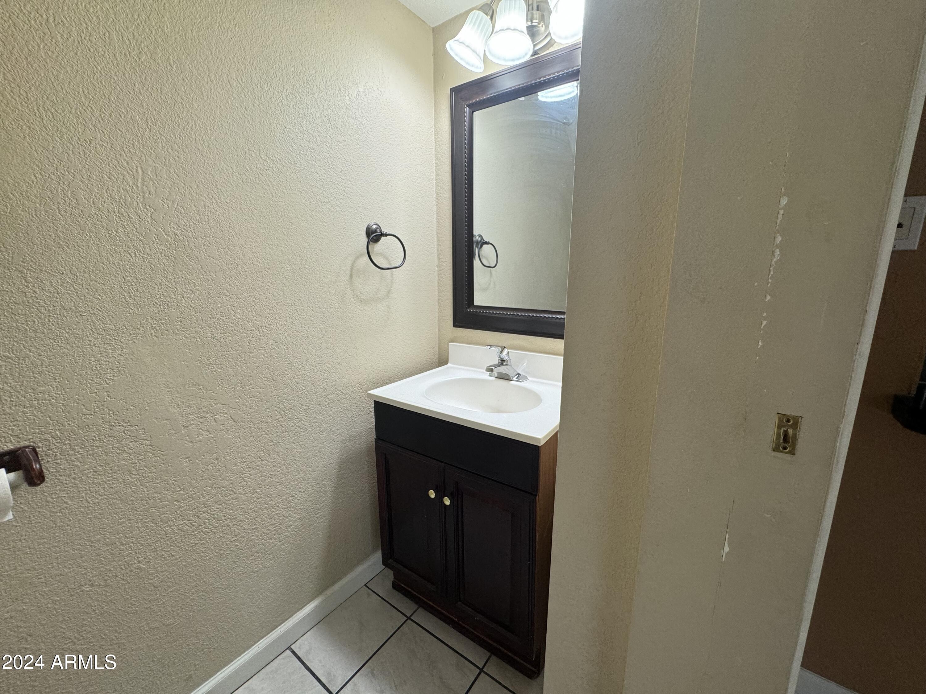 17050 E CALLE DEL ORO -- # B