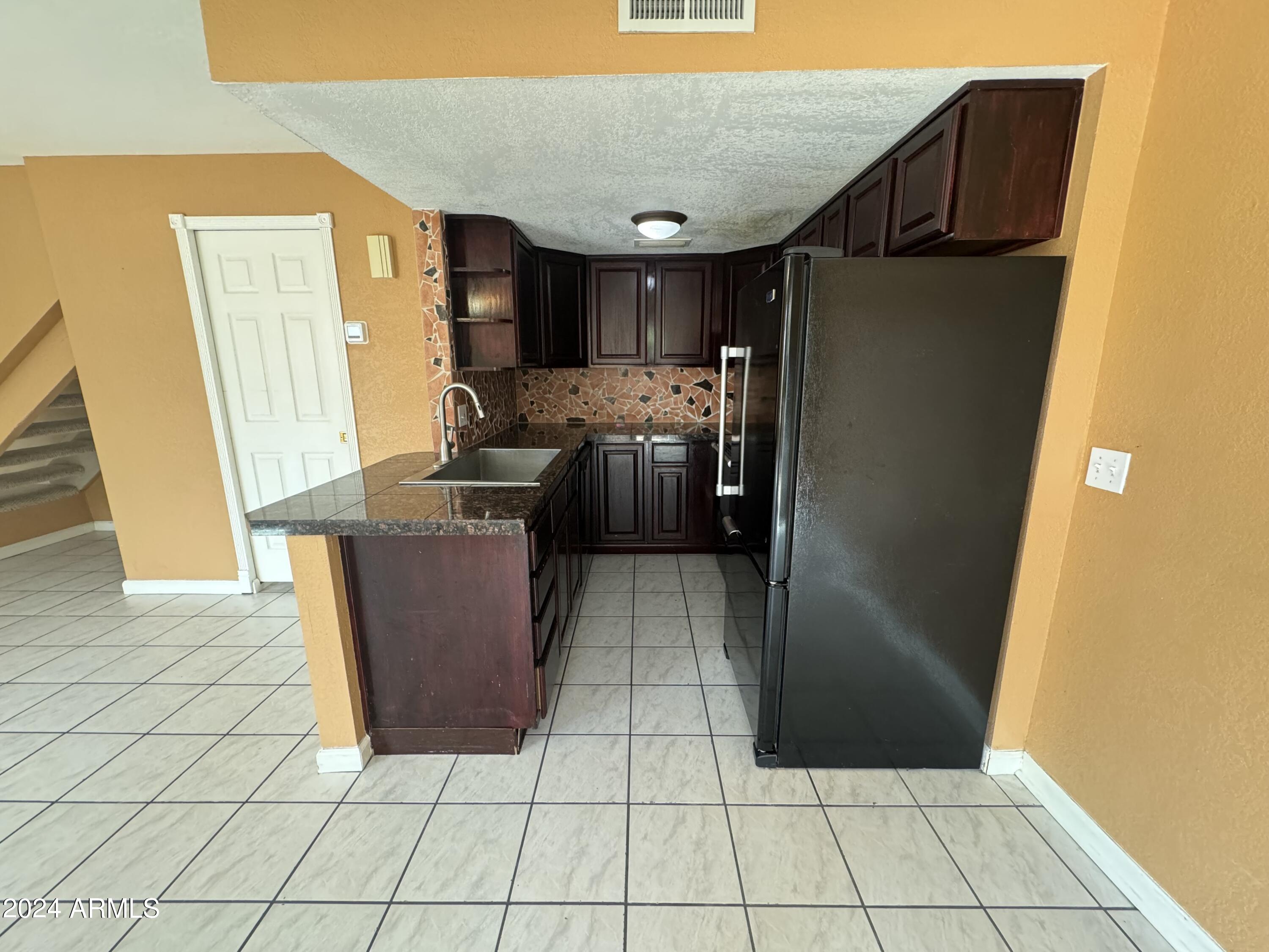 17050 E CALLE DEL ORO -- # B