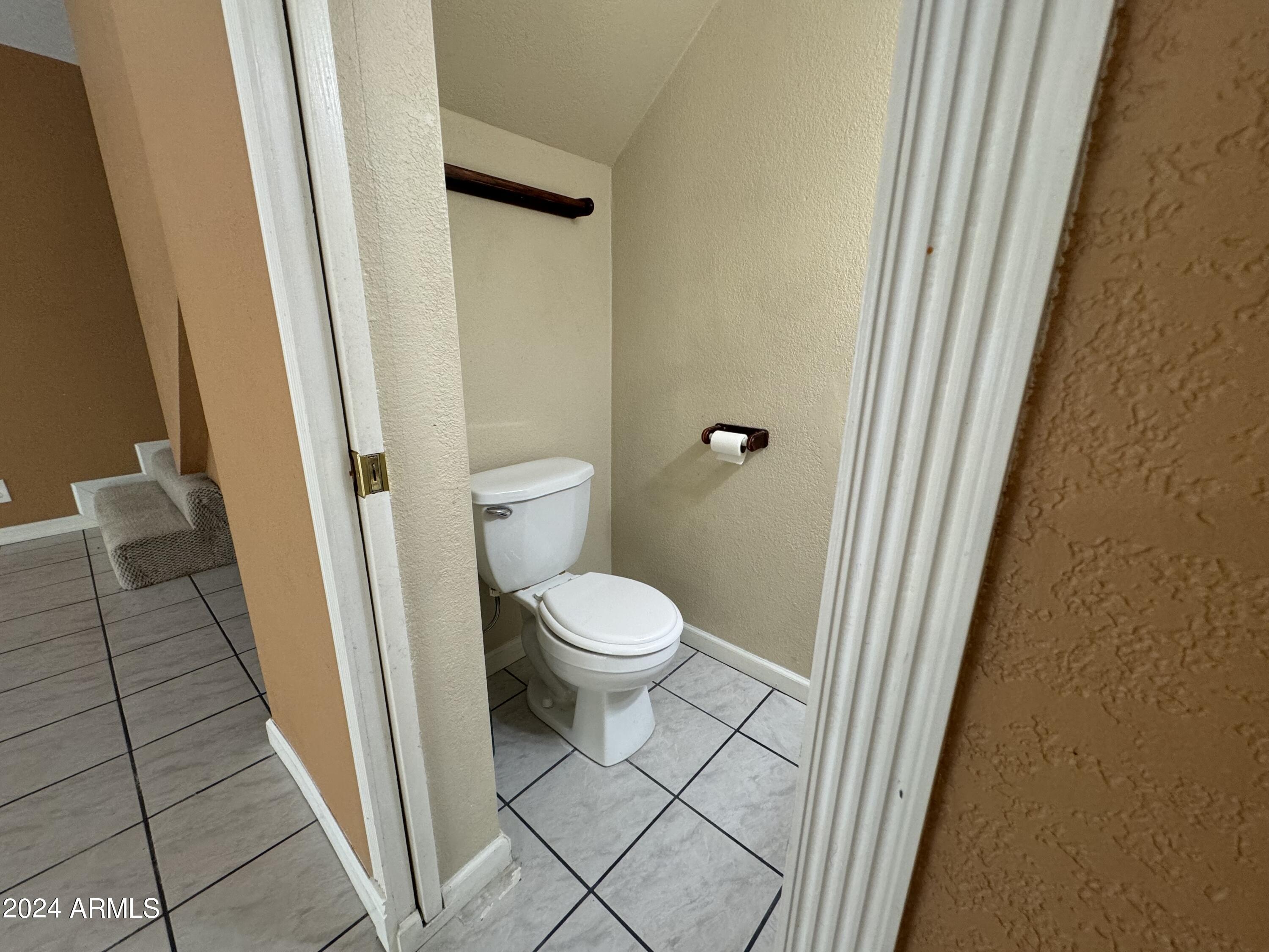 17050 E CALLE DEL ORO -- # B