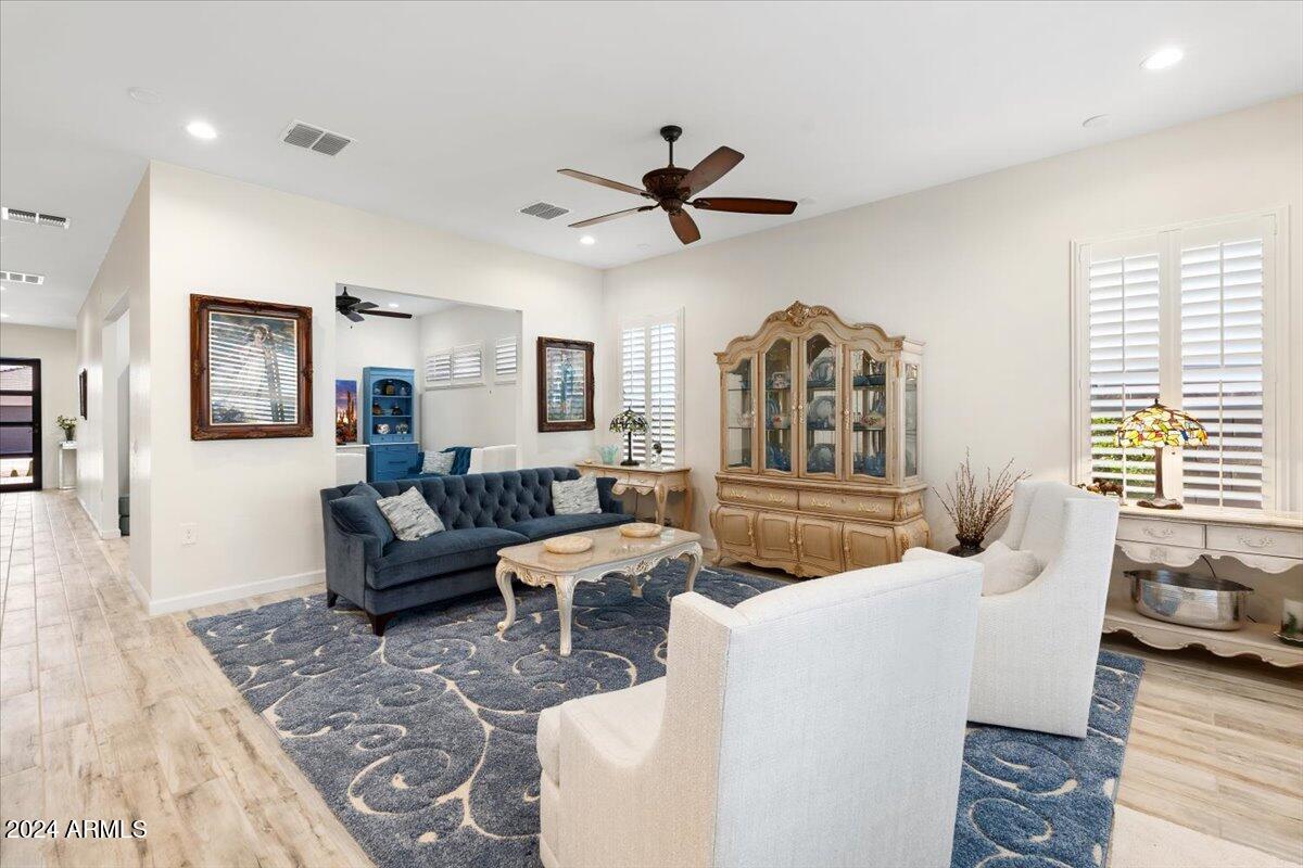 10510 W DEANNA Drive