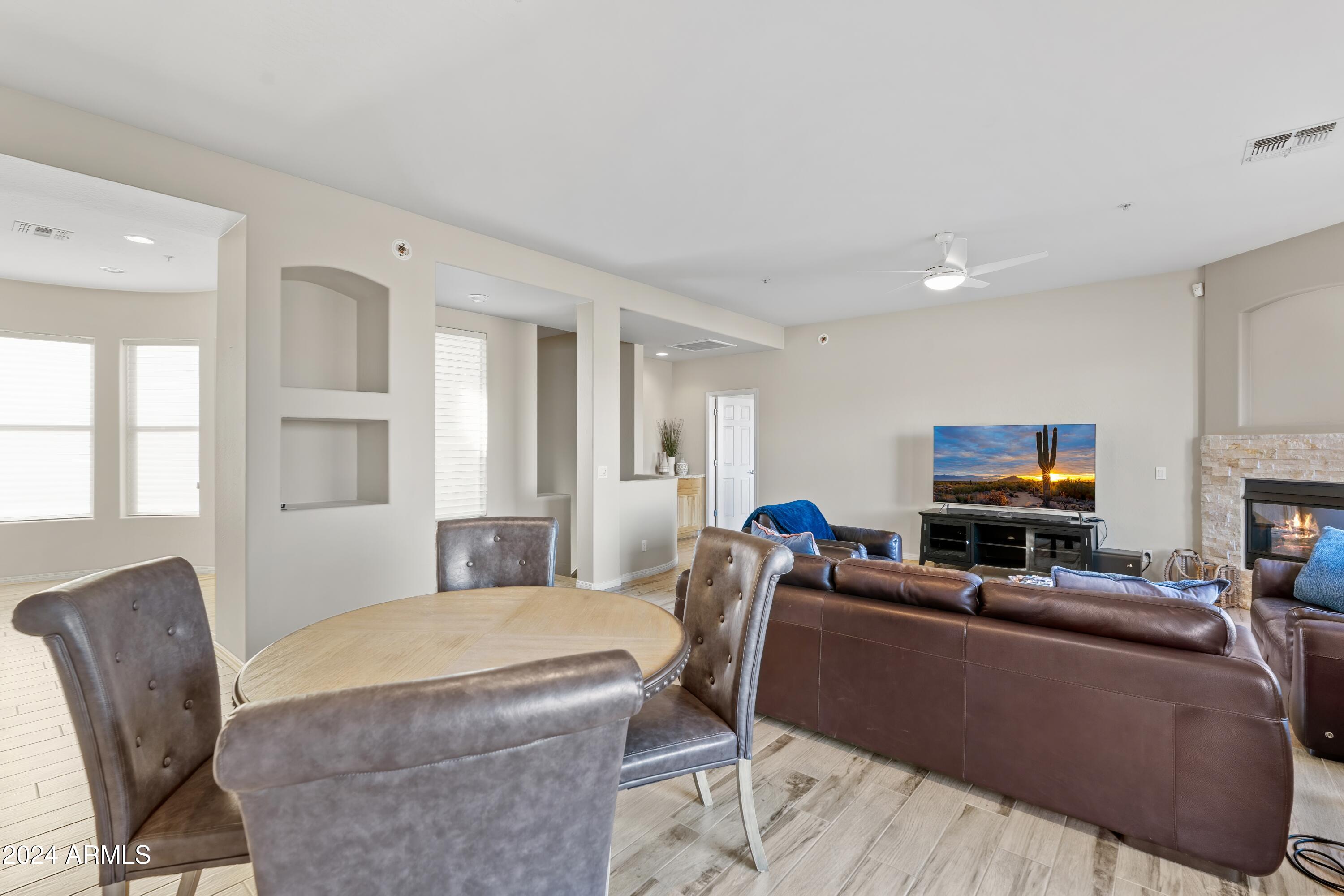 19550 N GRAYHAWK Drive # 2018