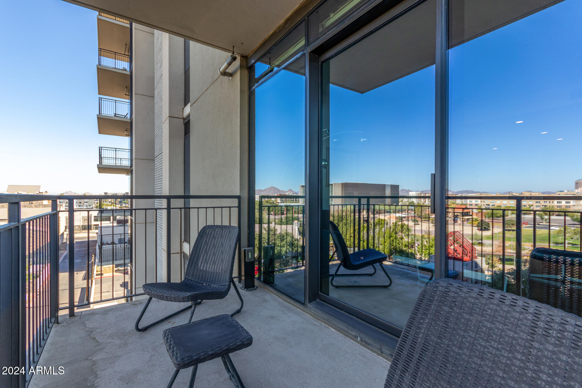 200 W PORTLAND Street, 614