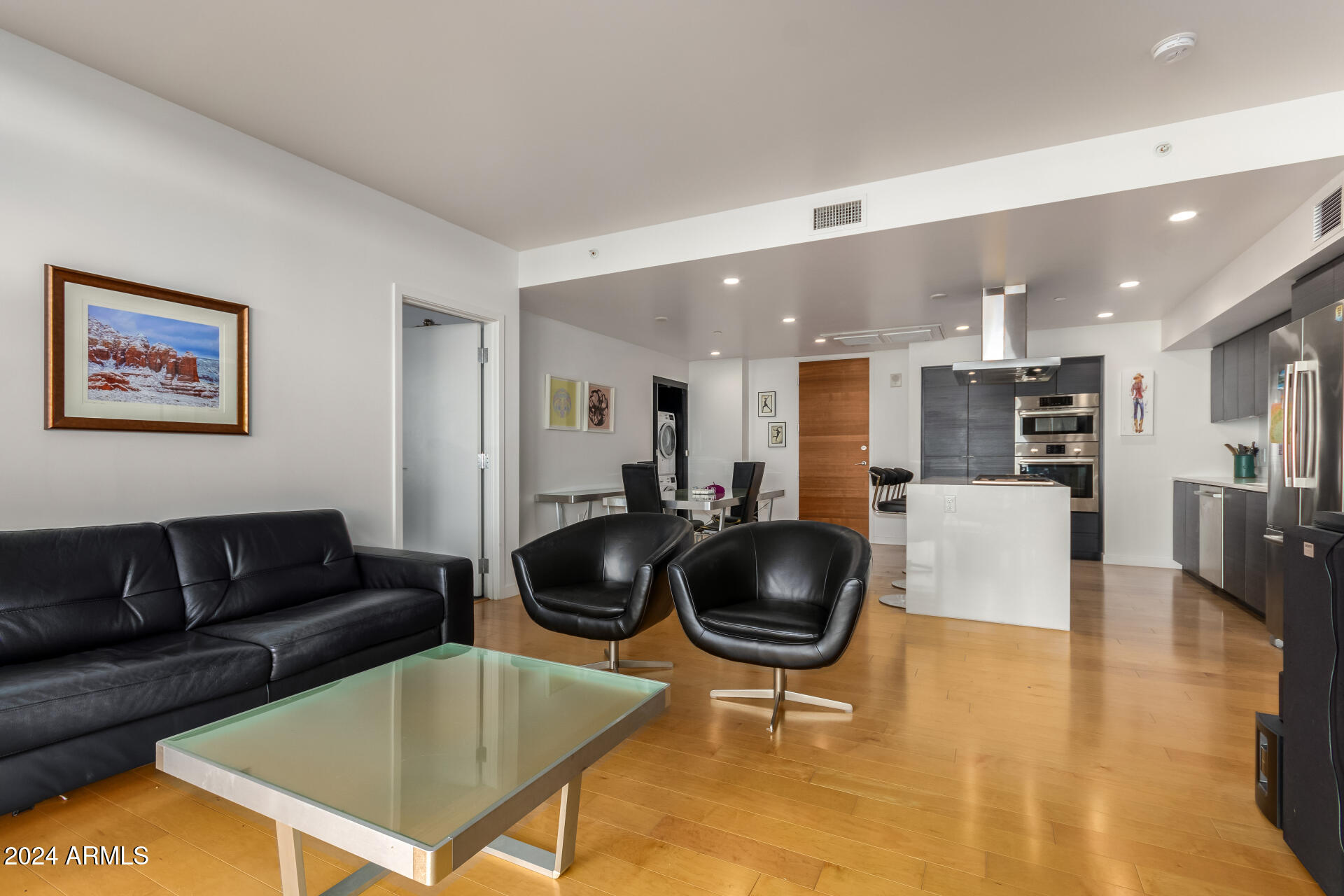 200 W PORTLAND Street, 614