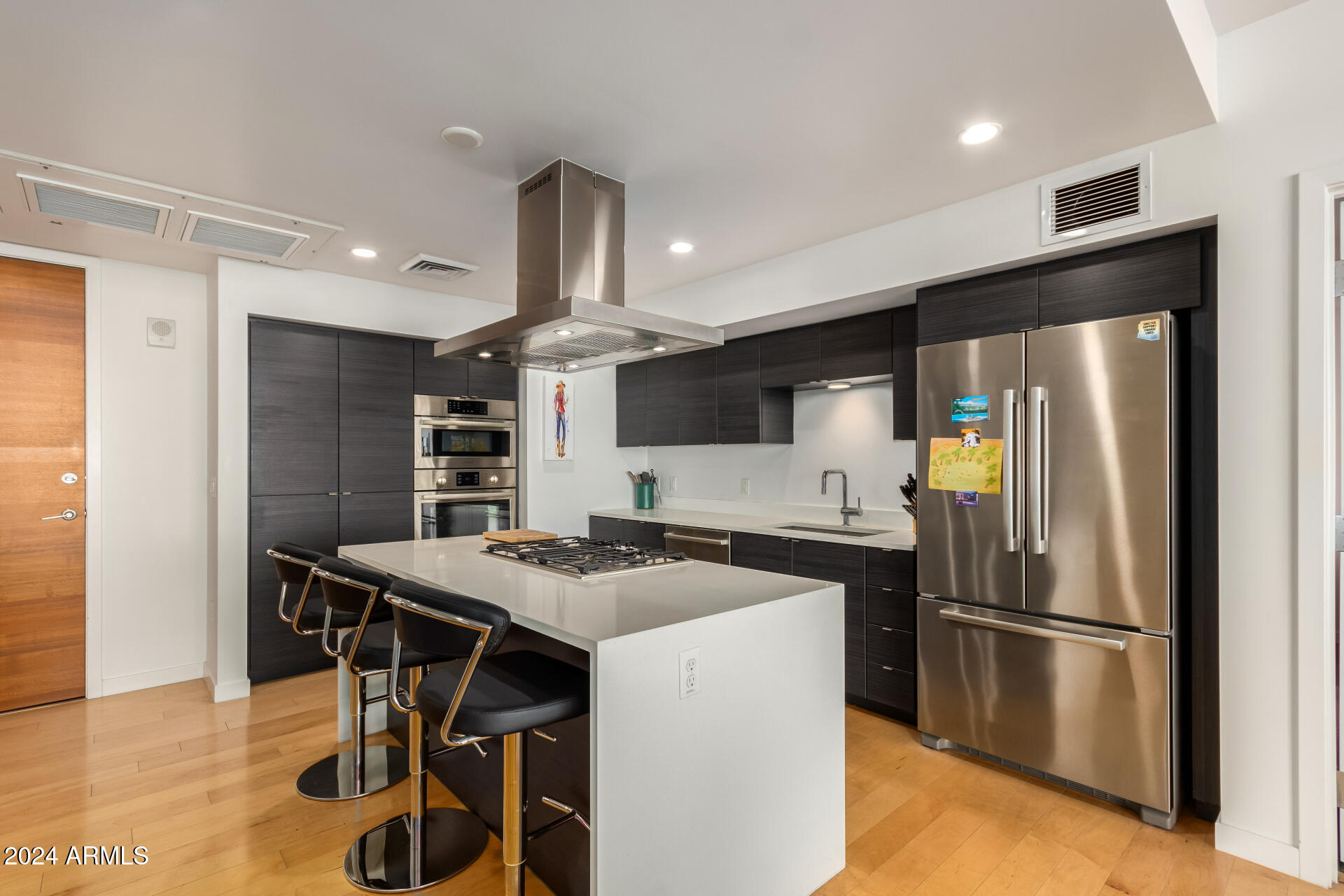 200 W PORTLAND Street, 614
