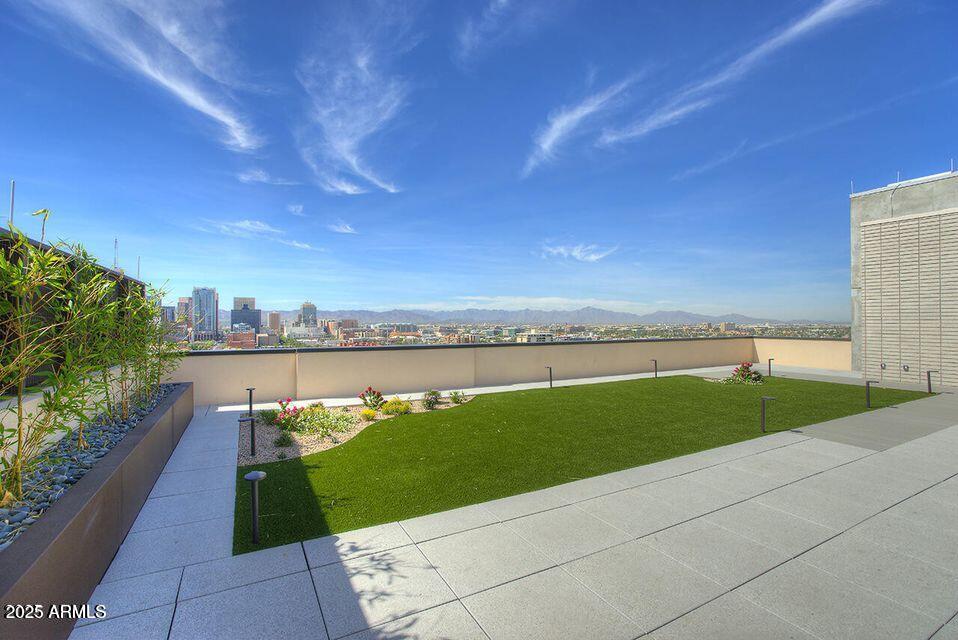 200 W PORTLAND Street, 614