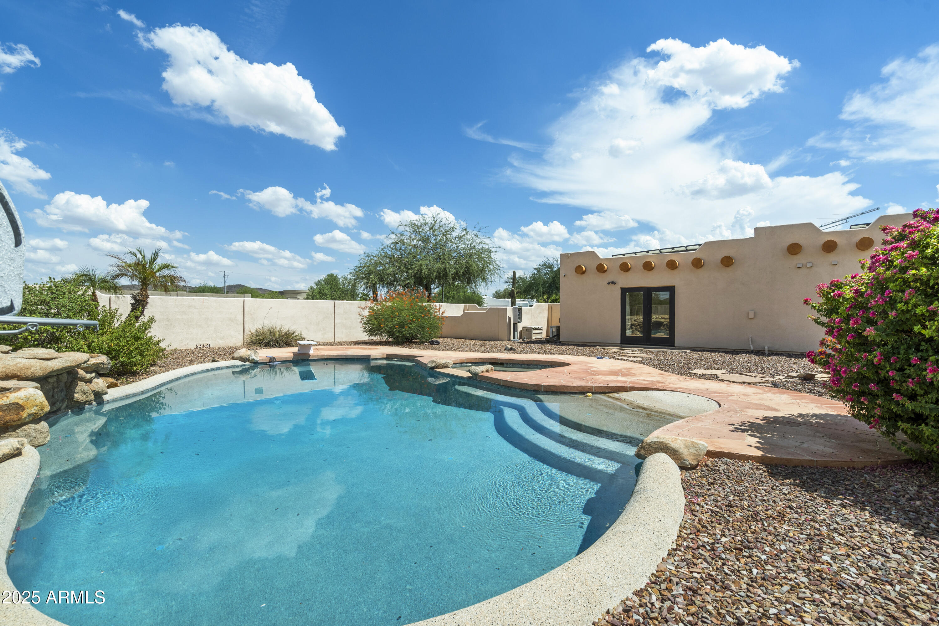 7110 W VILLA LINDO Drive