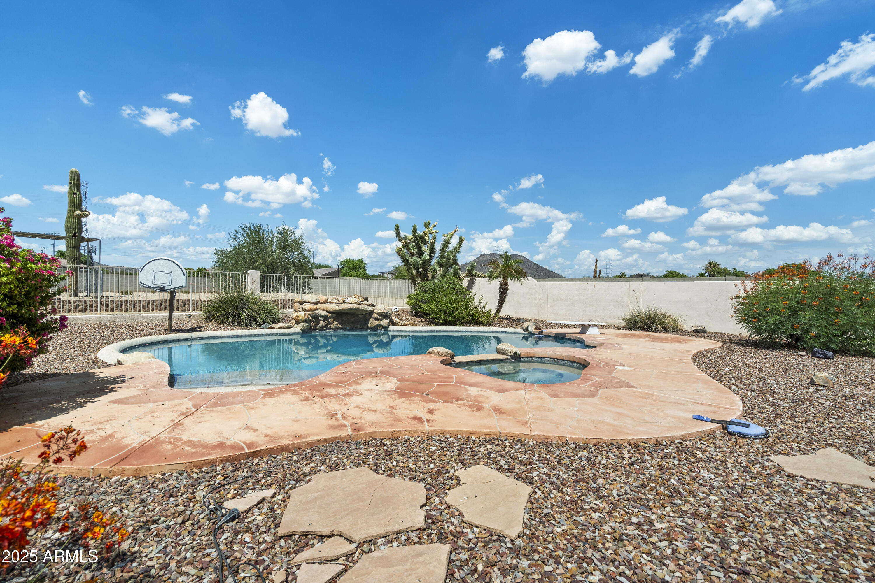7110 W VILLA LINDO Drive