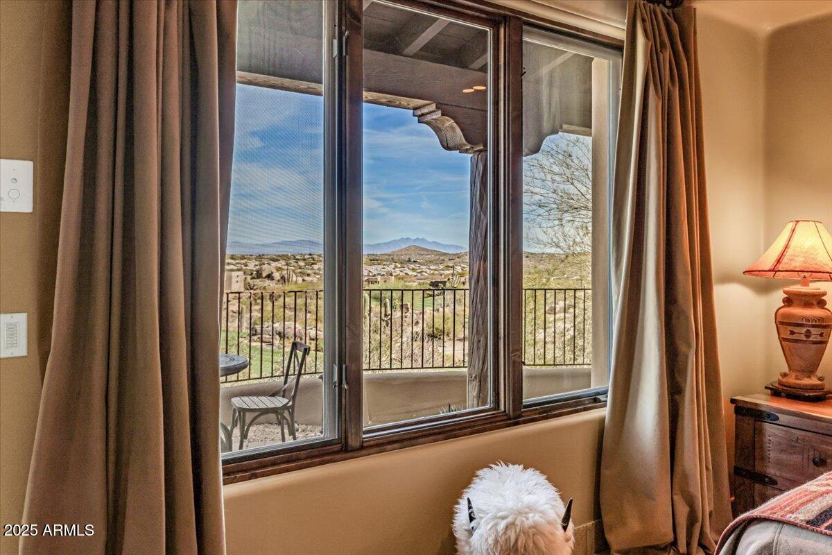 10473 E GREYTHORN Drive