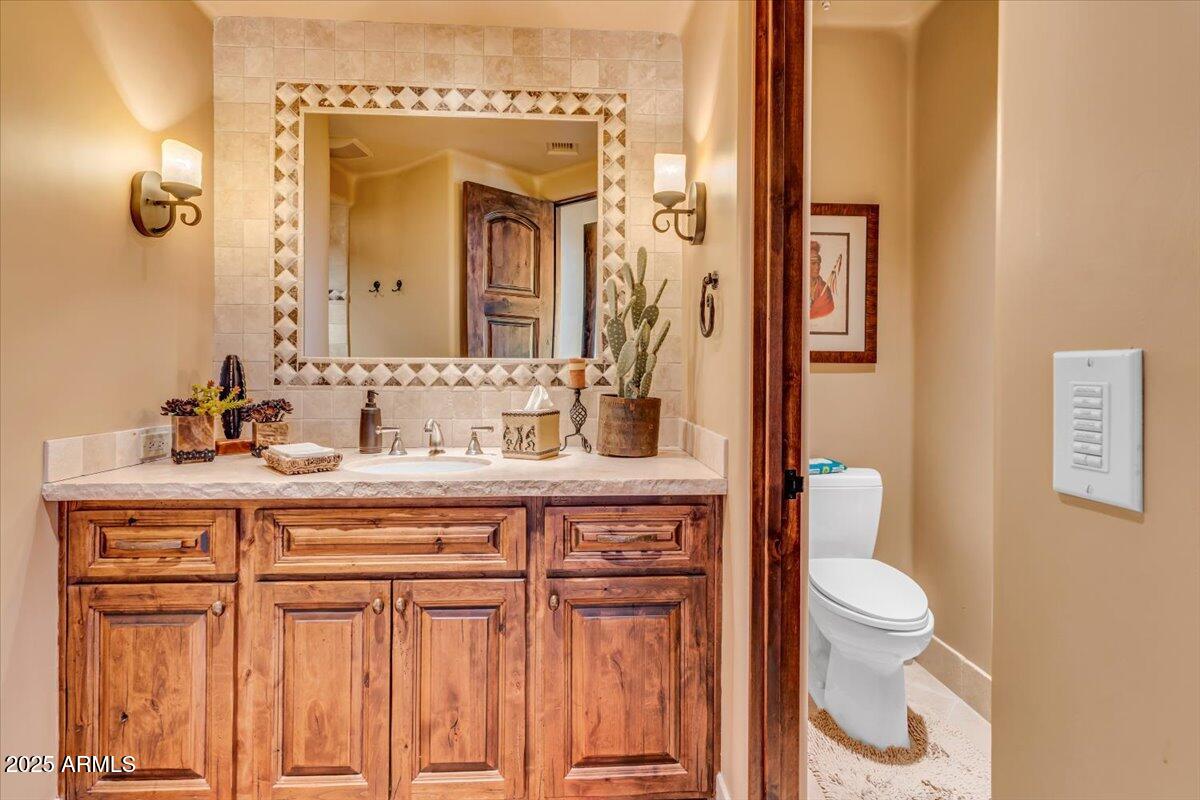 10473 E GREYTHORN Drive