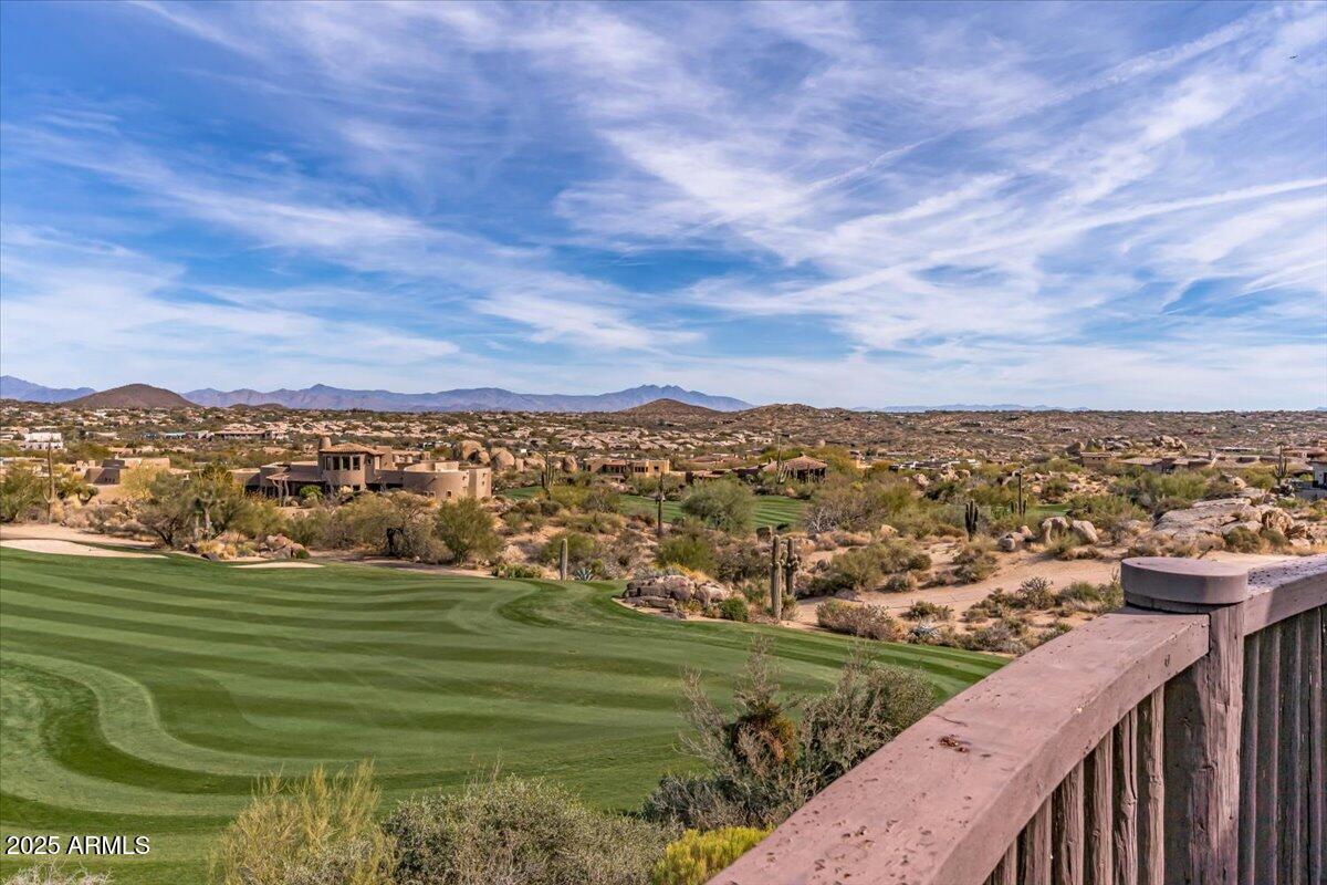 10473 E GREYTHORN Drive