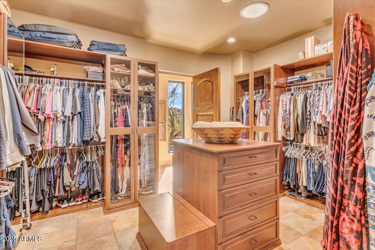 10473 E GREYTHORN Drive