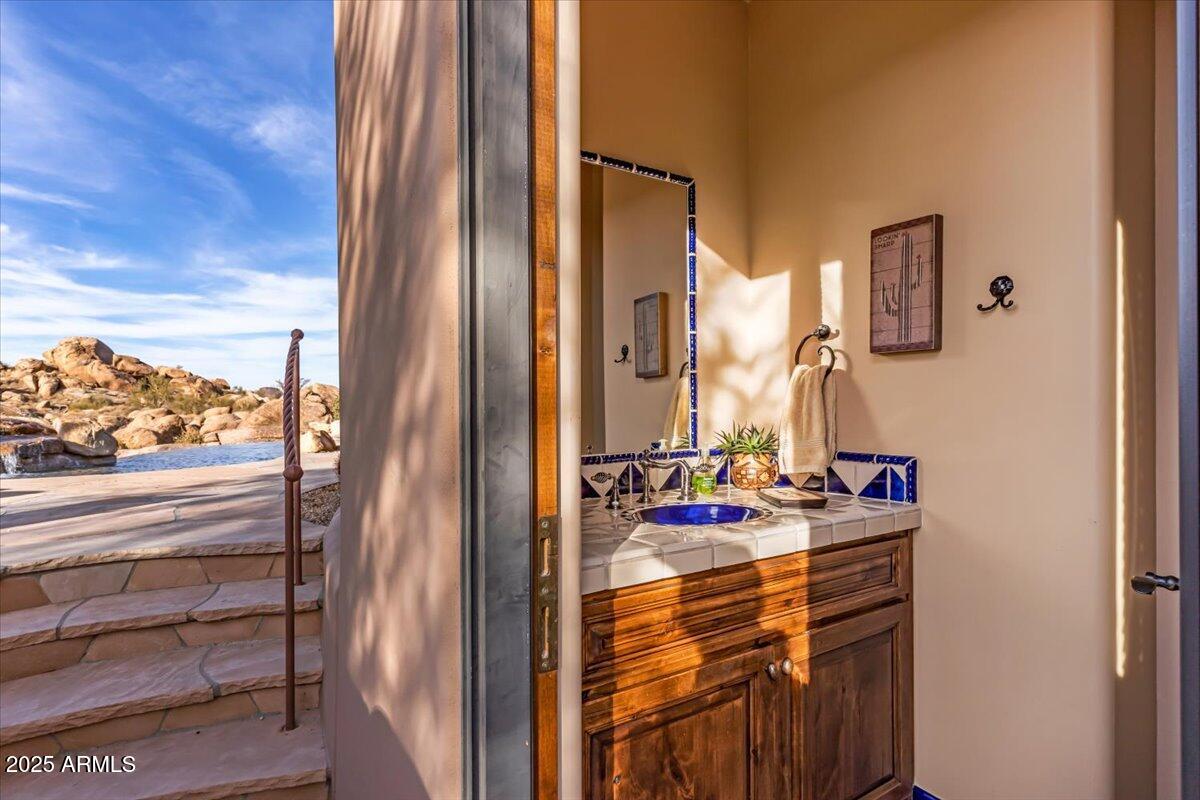 10473 E GREYTHORN Drive