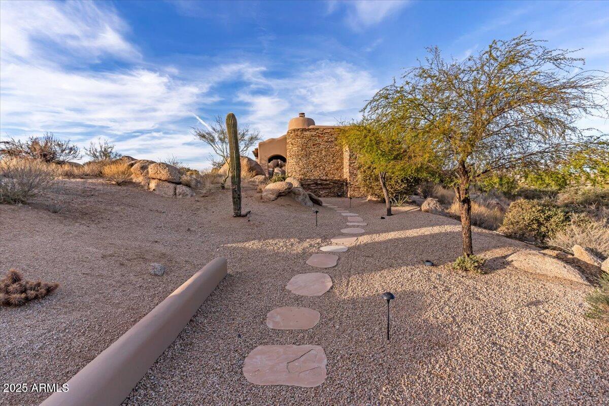 10473 E GREYTHORN Drive