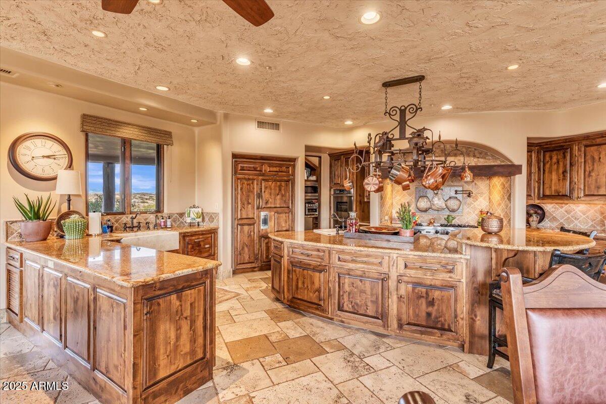 10473 E GREYTHORN Drive