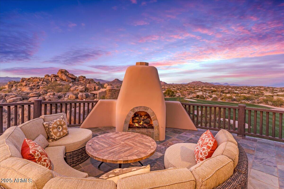 10473 E GREYTHORN Drive