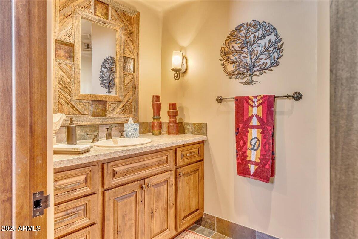 10473 E GREYTHORN Drive