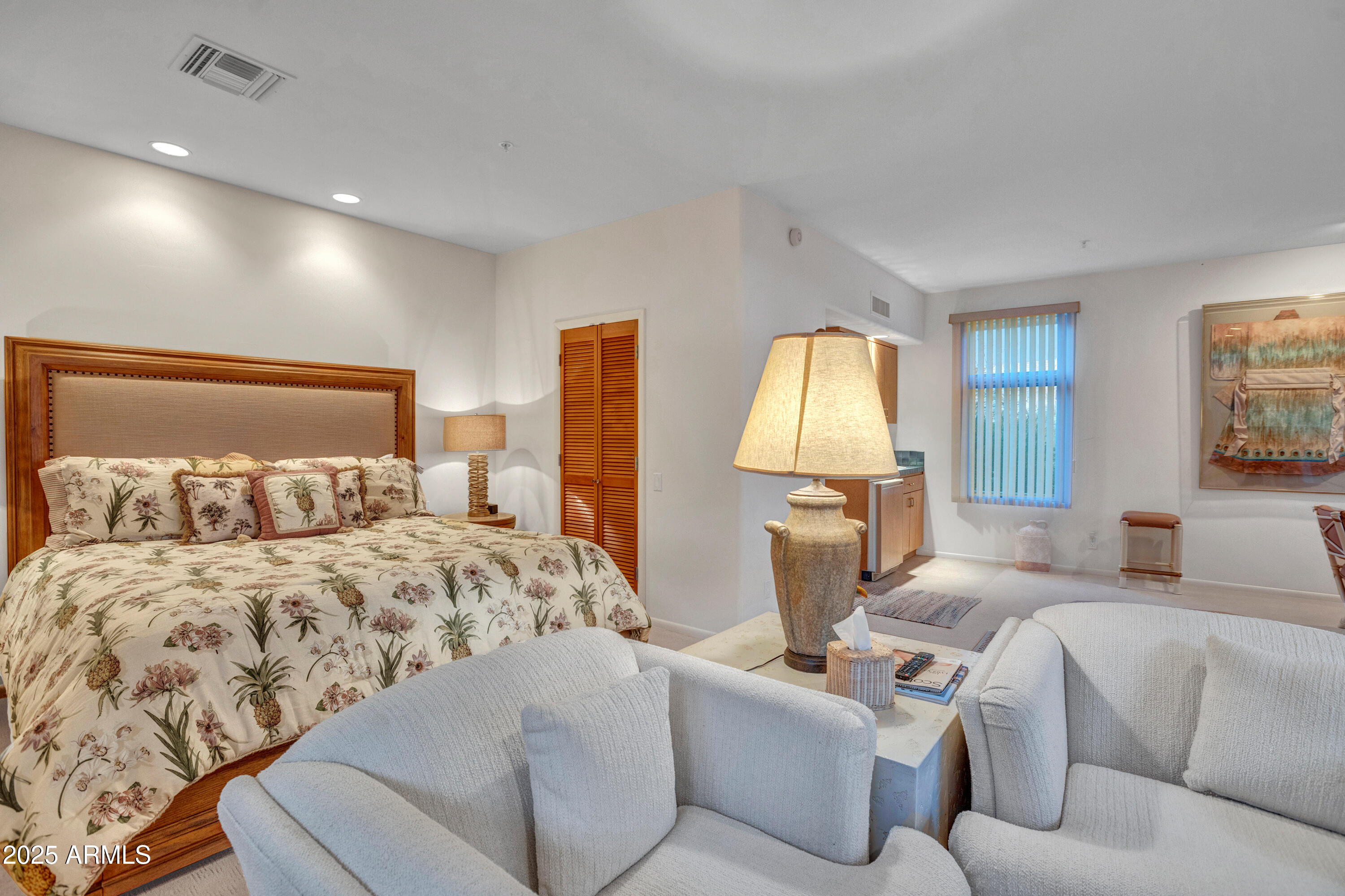 10040 E HAPPY VALLEY Road 595