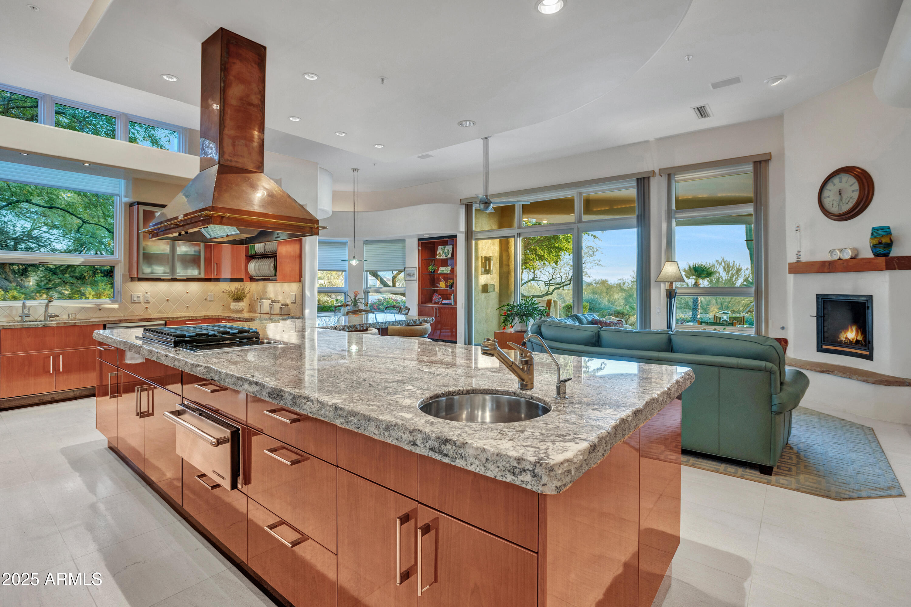 10040 E HAPPY VALLEY Road 595