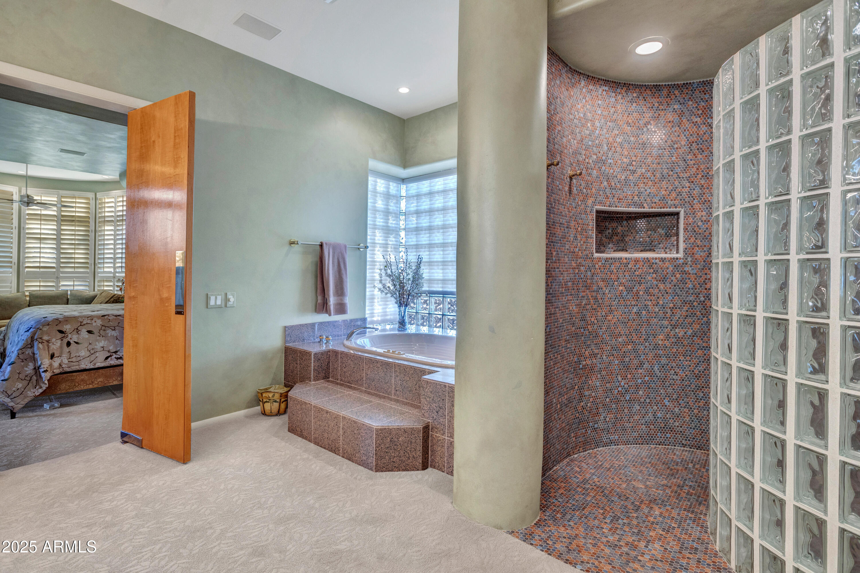 10040 E HAPPY VALLEY Road 595