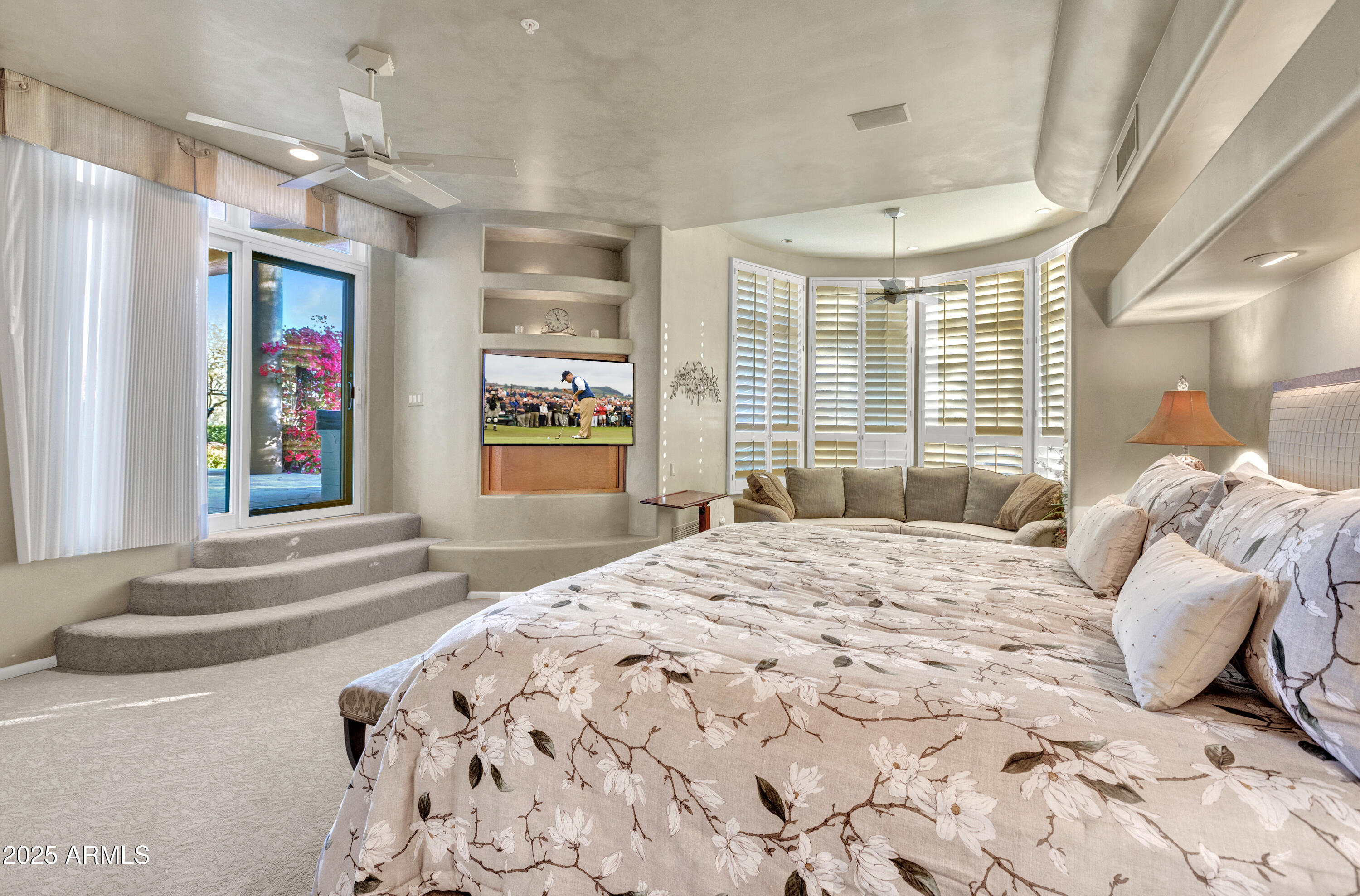 10040 E HAPPY VALLEY Road 595