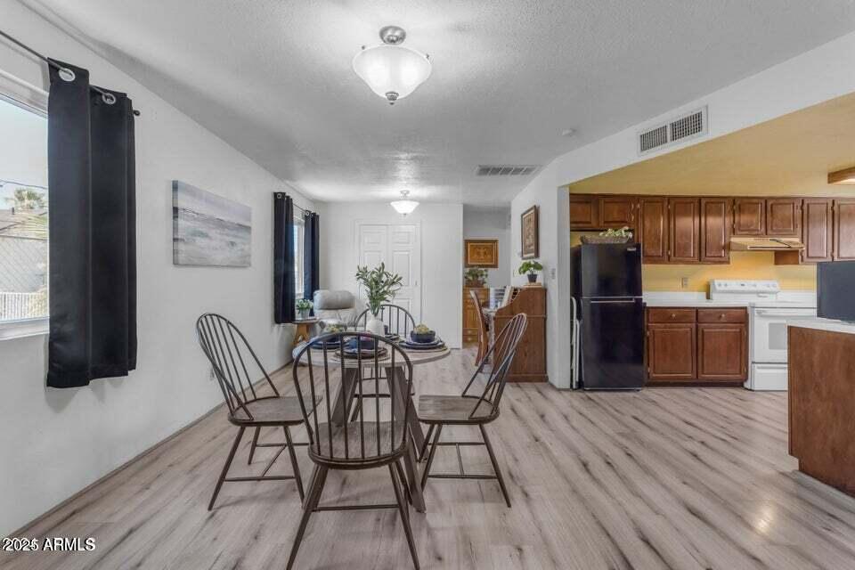 330 W Northern Avenue