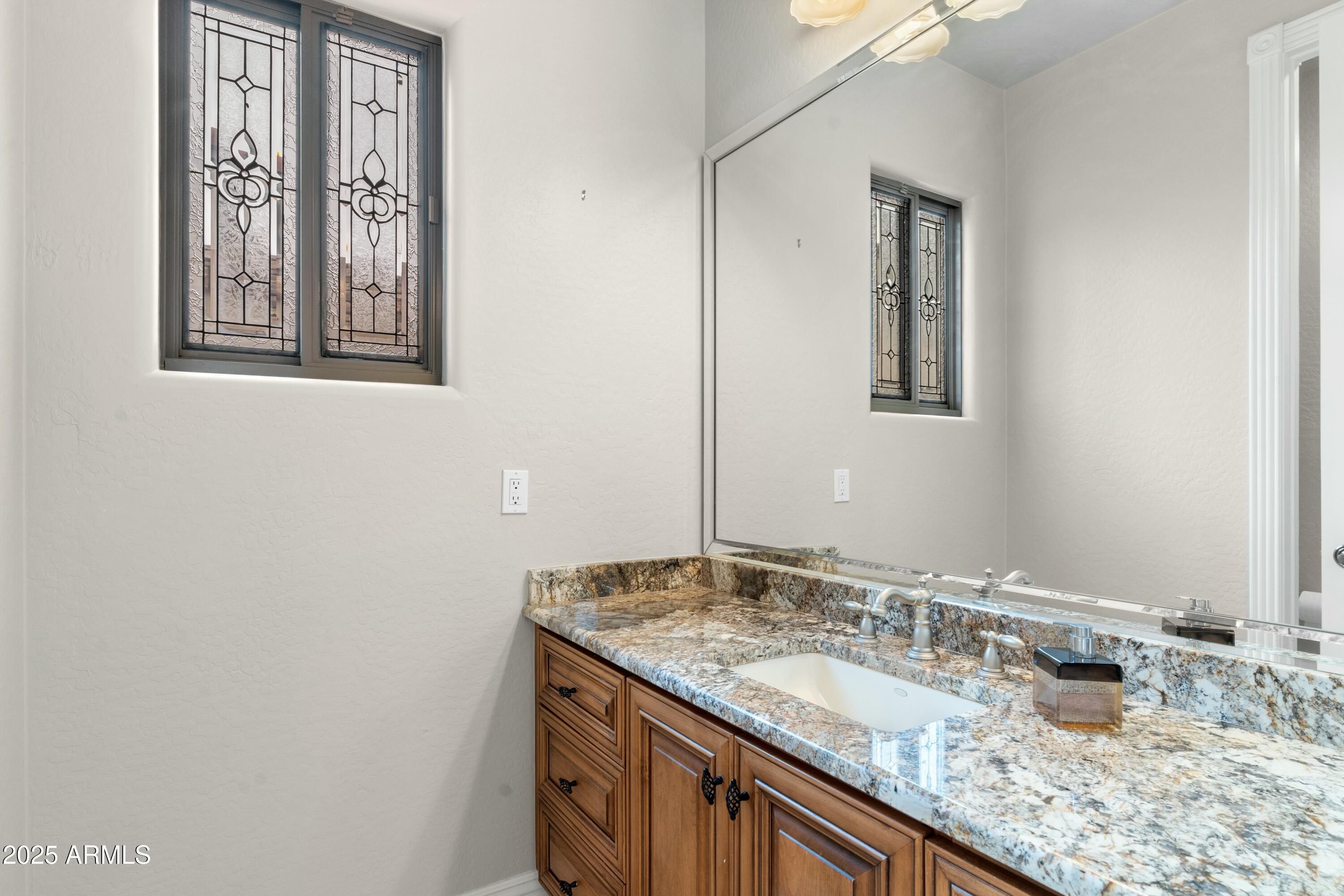 9869 E DAVENPORT Drive