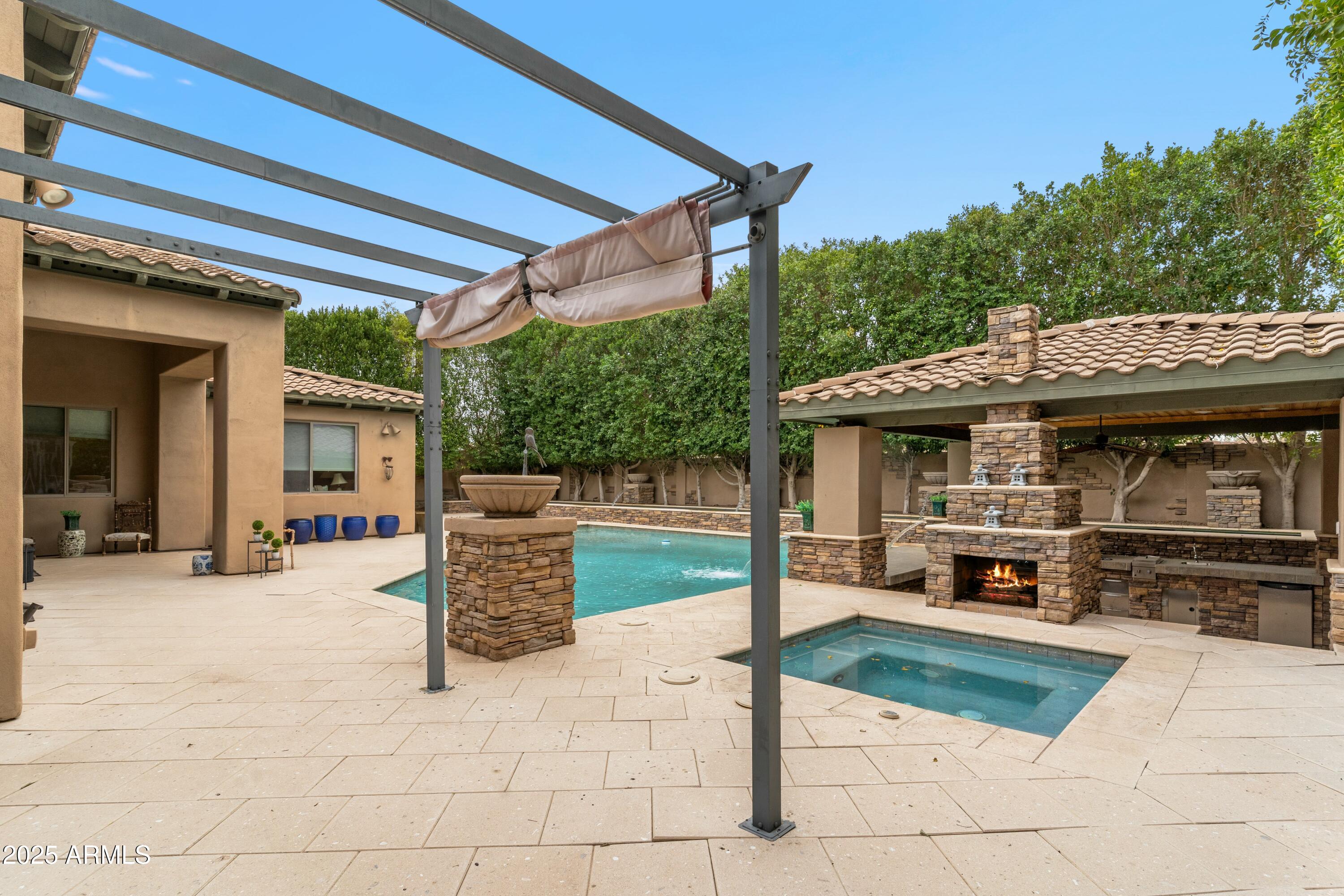 9869 E DAVENPORT Drive