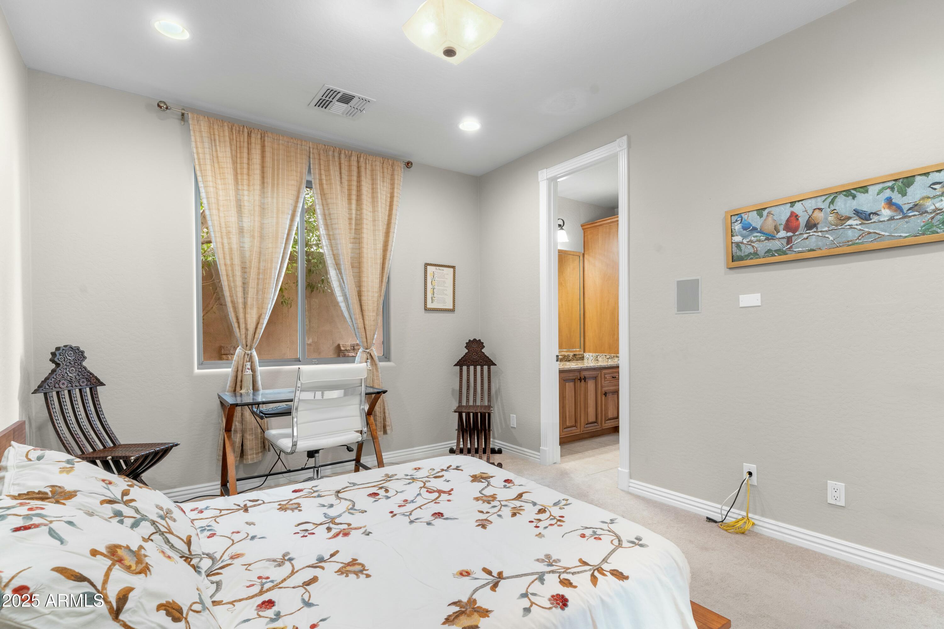 9869 E DAVENPORT Drive