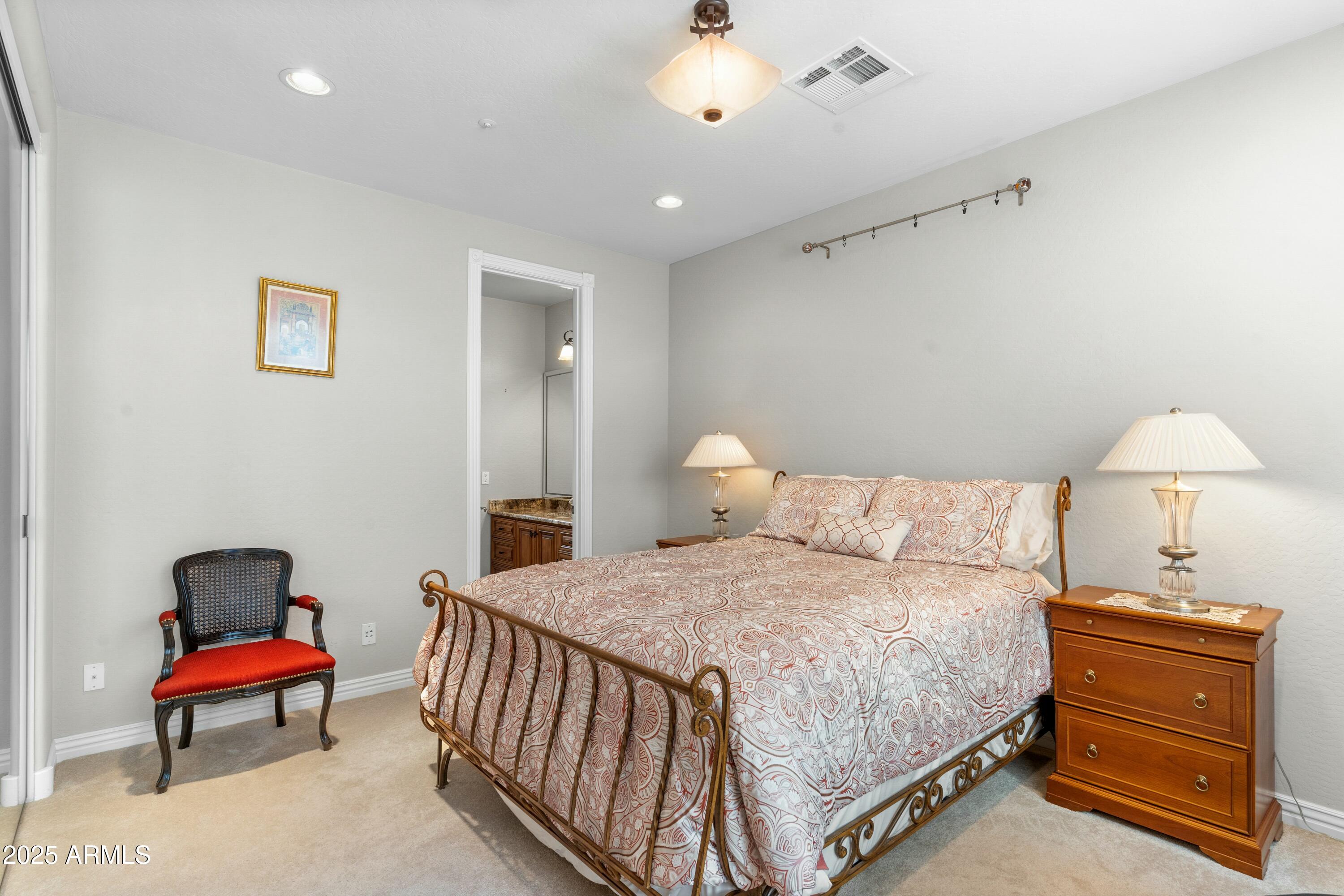 9869 E DAVENPORT Drive