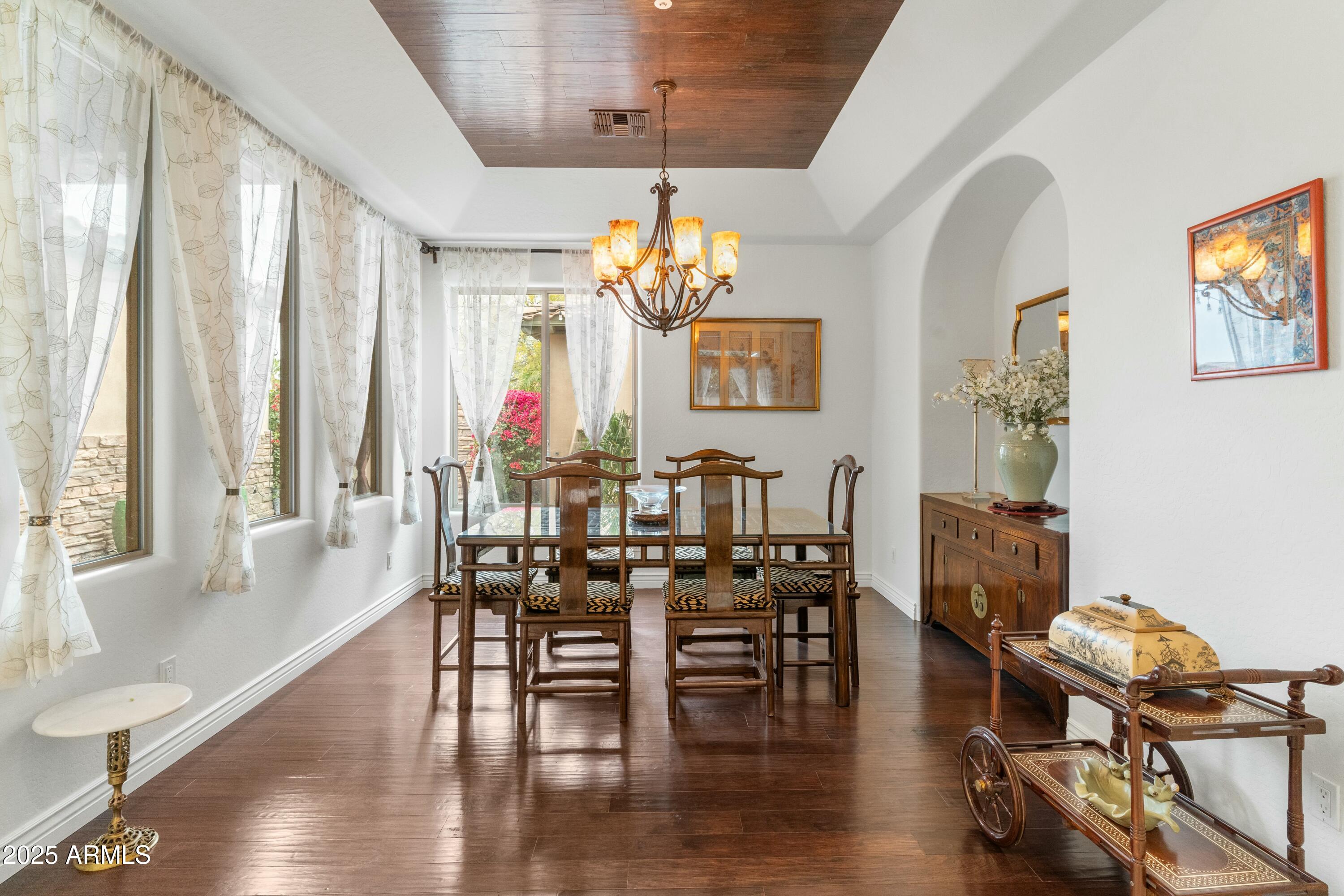 9869 E DAVENPORT Drive