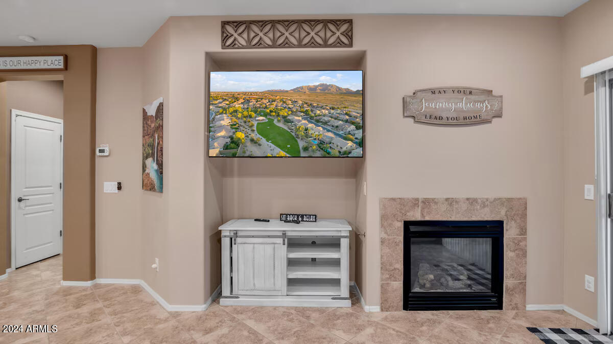 6993 S RUBY Drive