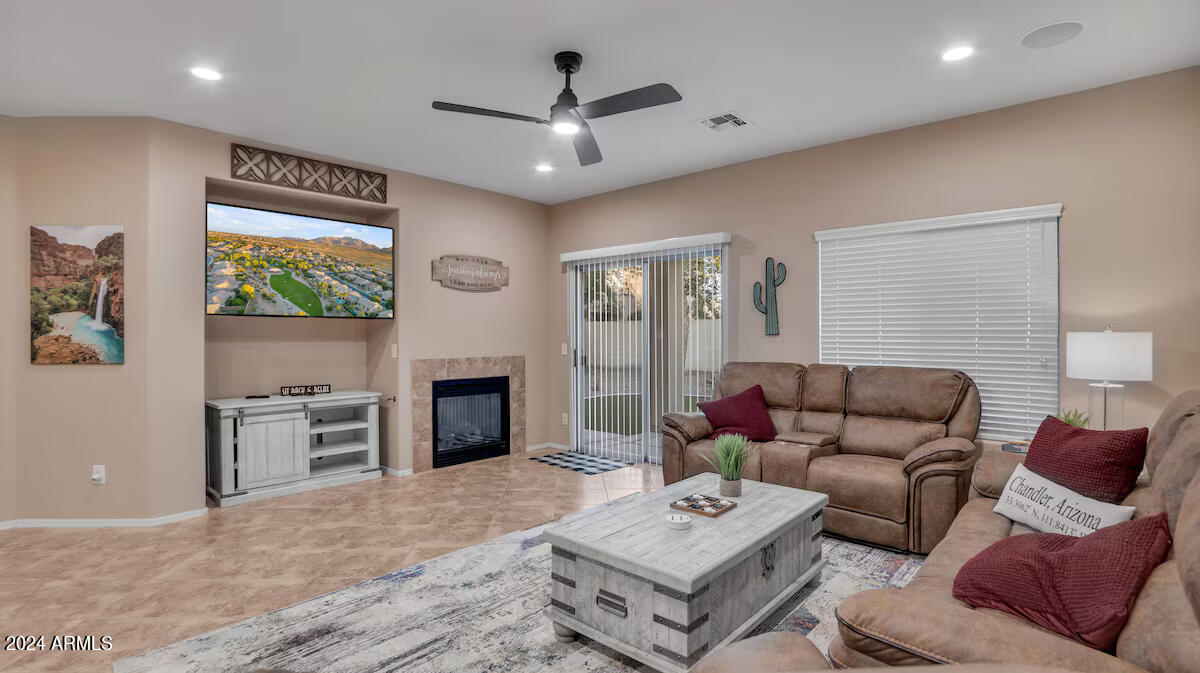 6993 S RUBY Drive