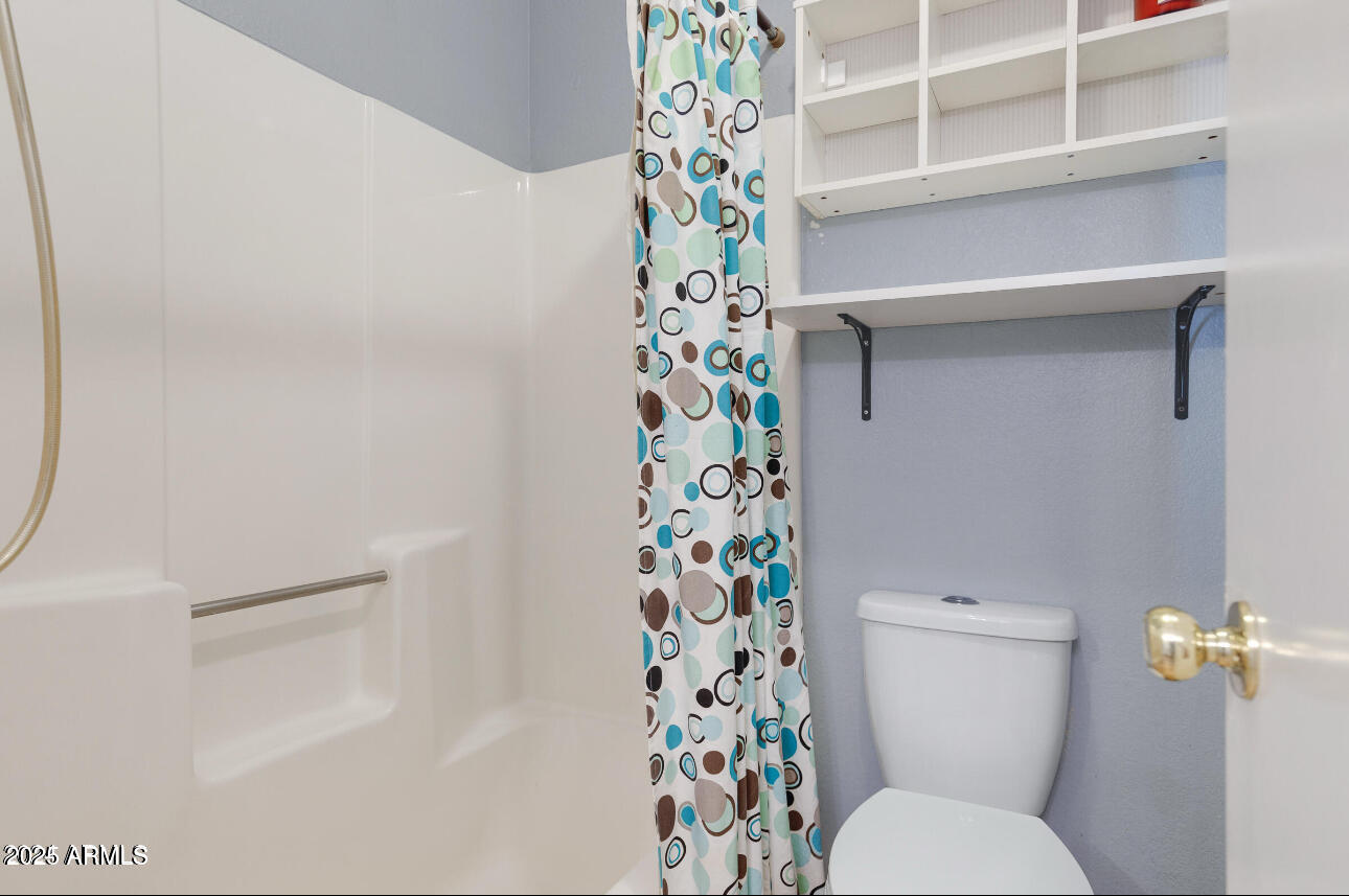 1102 W PEORIA Avenue, 17