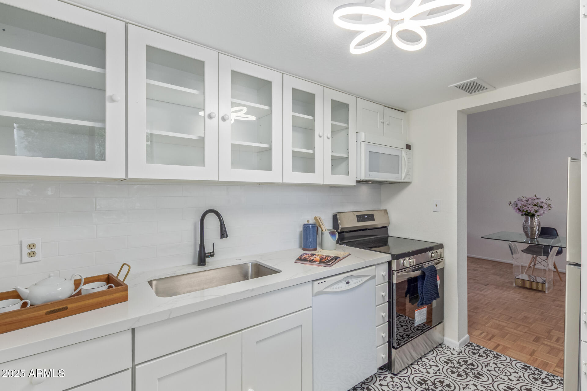 4727 E LAFAYETTE Boulevard, 117