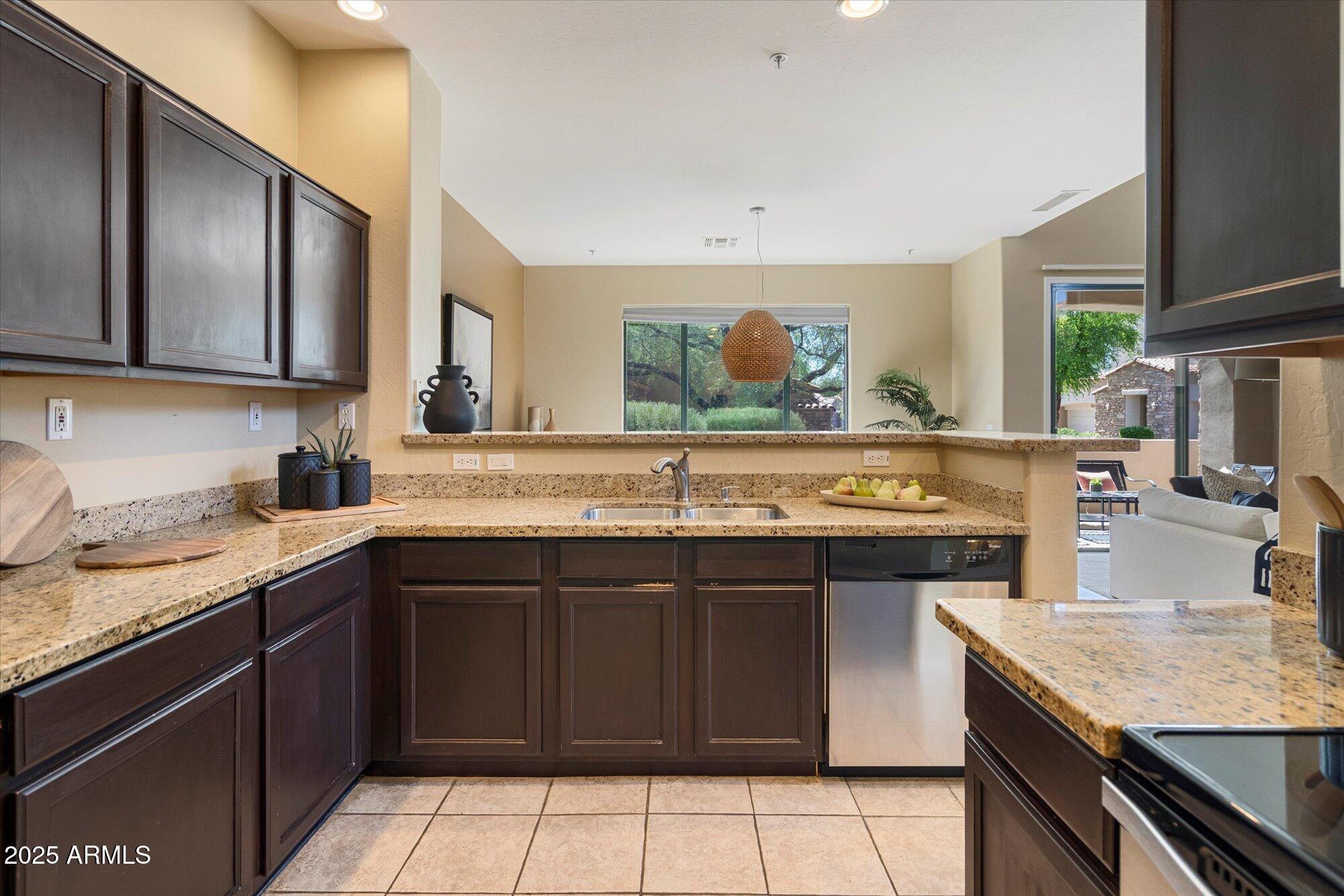 19550 N Grayhawk Drive, 1049