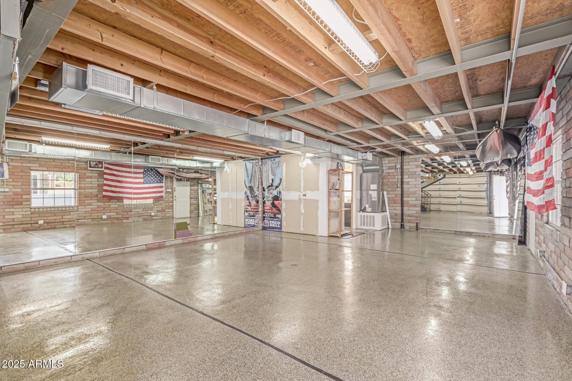 6550 N 7TH Street