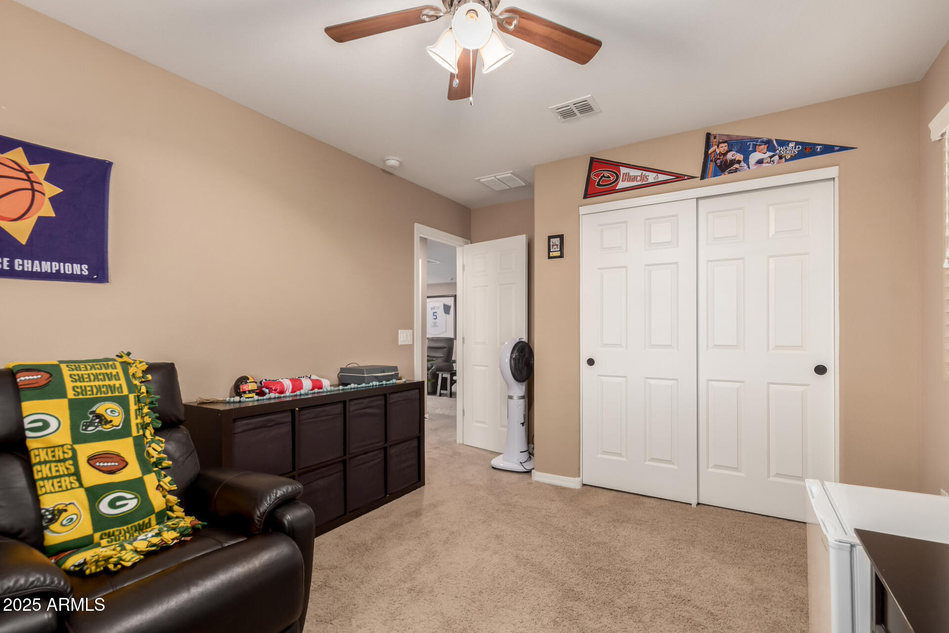 2607 W GRAY WOLF Trail