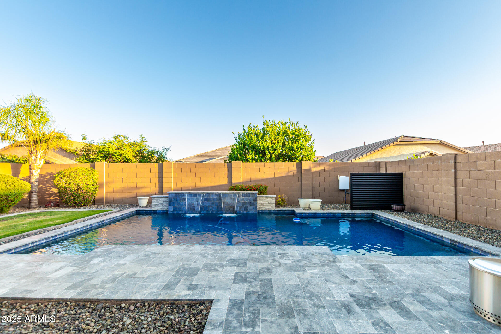 2607 W GRAY WOLF Trail