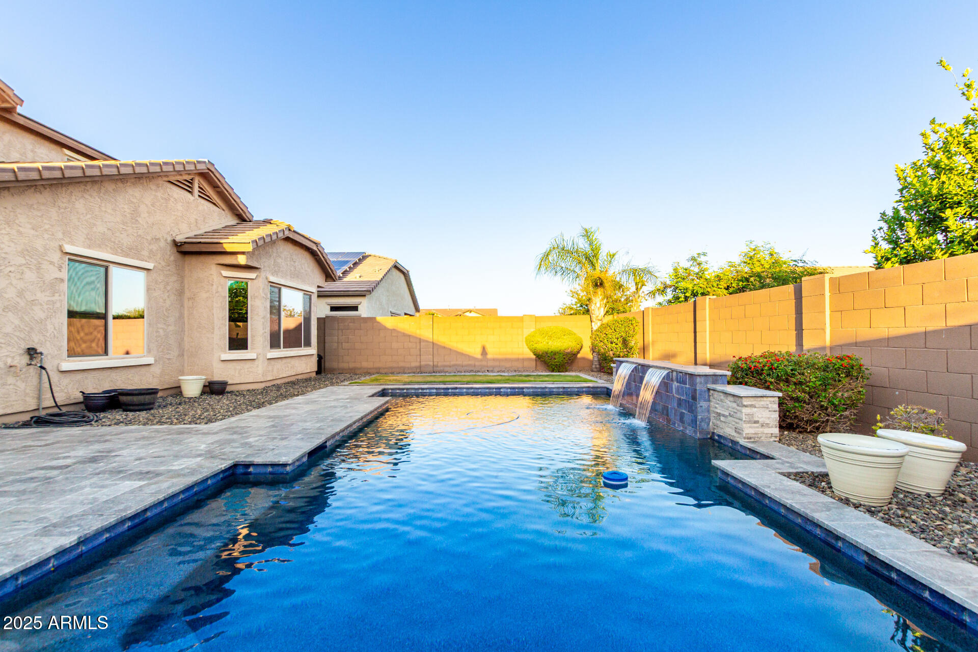 2607 W GRAY WOLF Trail