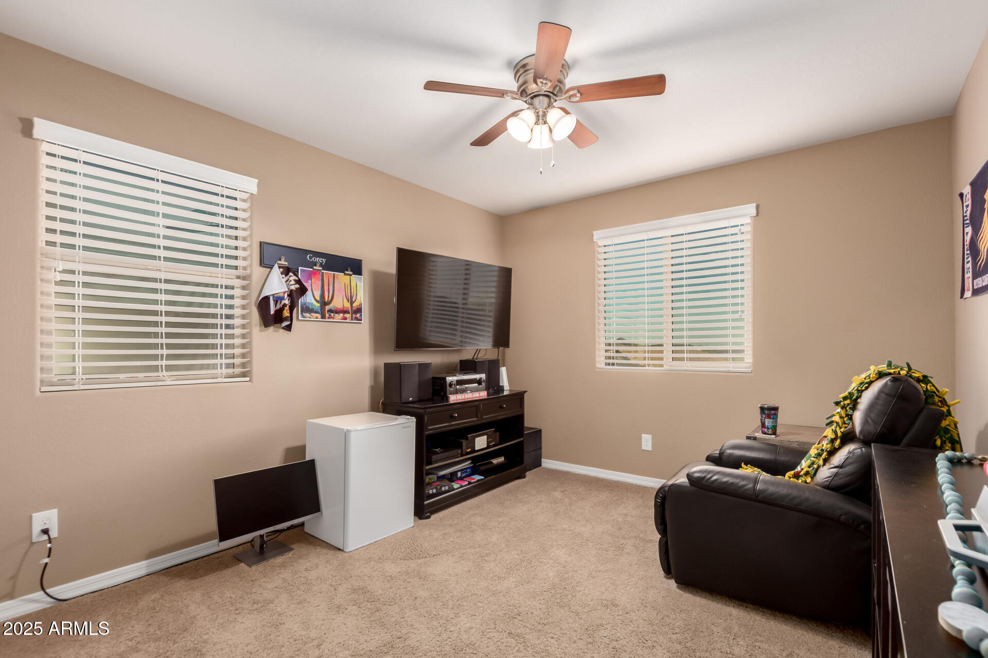 2607 W GRAY WOLF Trail