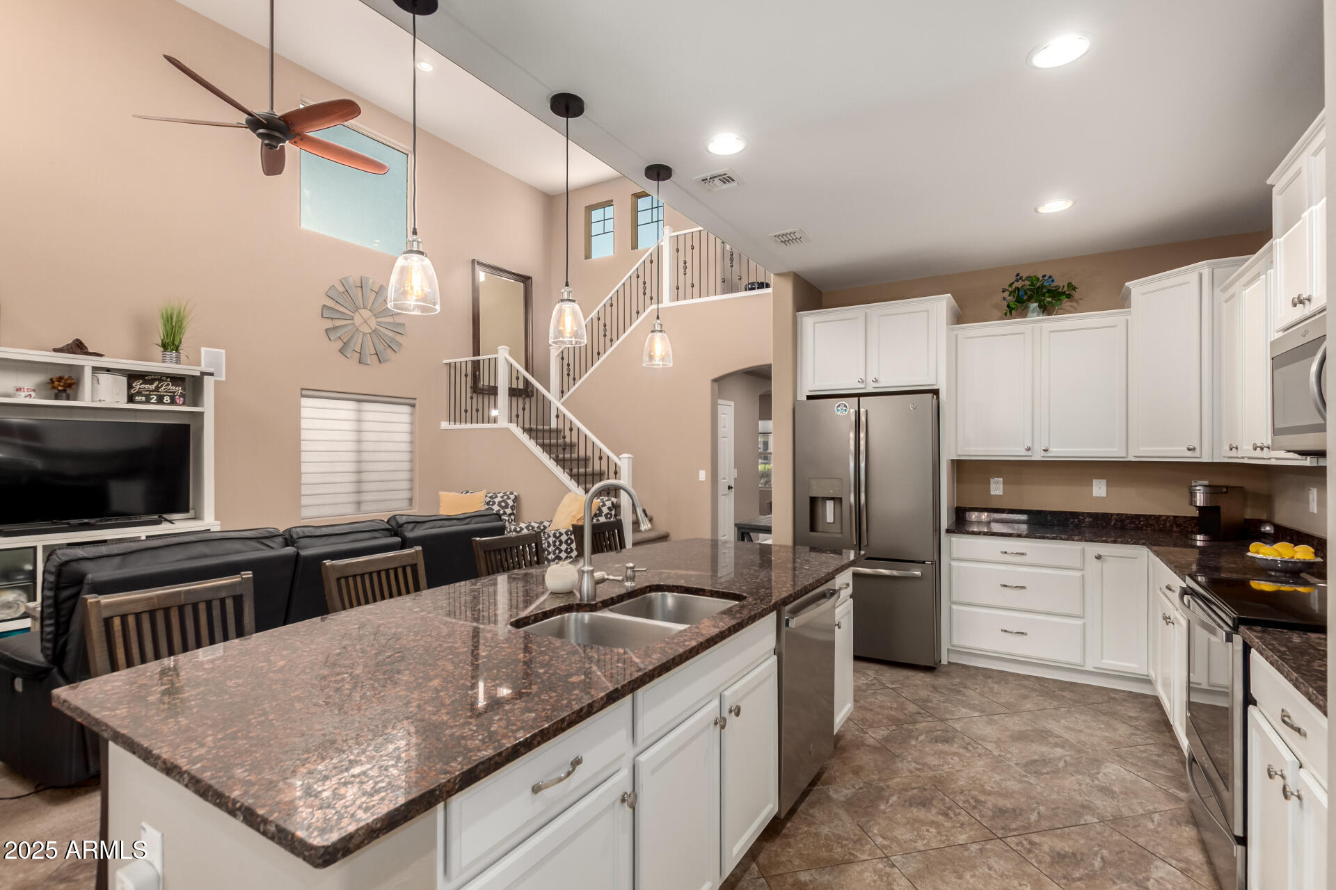 2607 W GRAY WOLF Trail