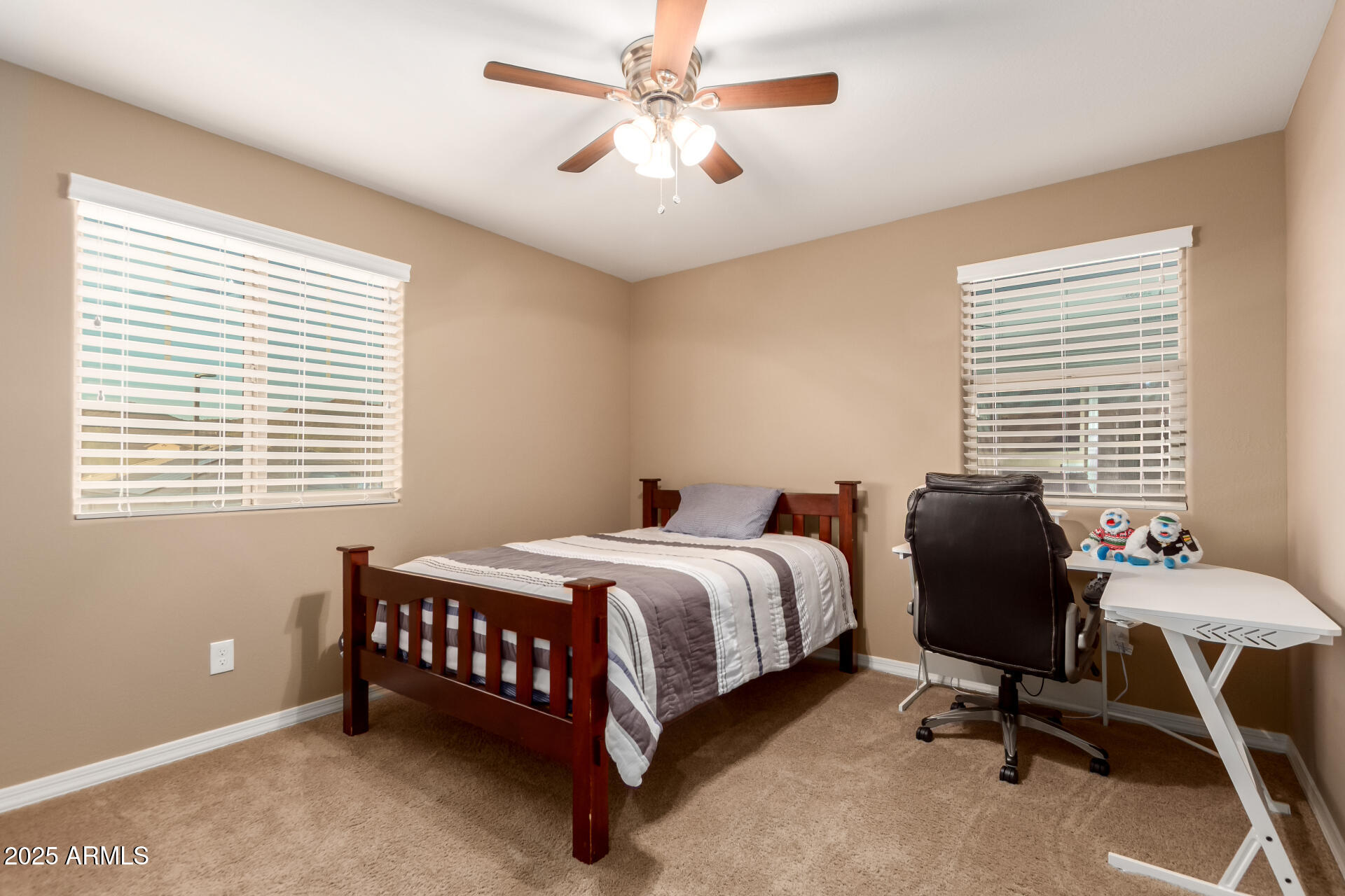 2607 W GRAY WOLF Trail