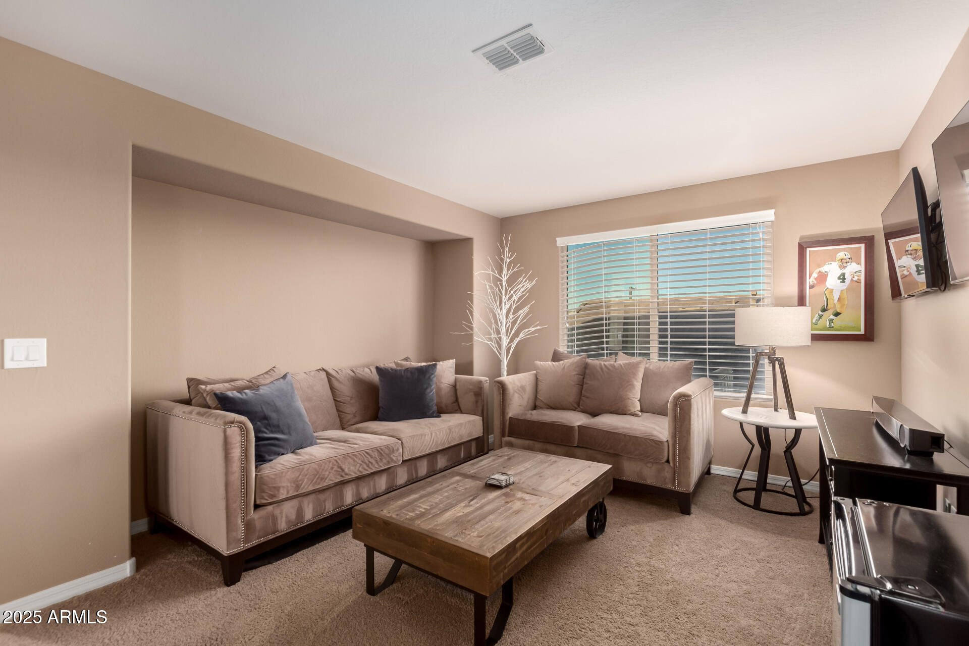 2607 W GRAY WOLF Trail
