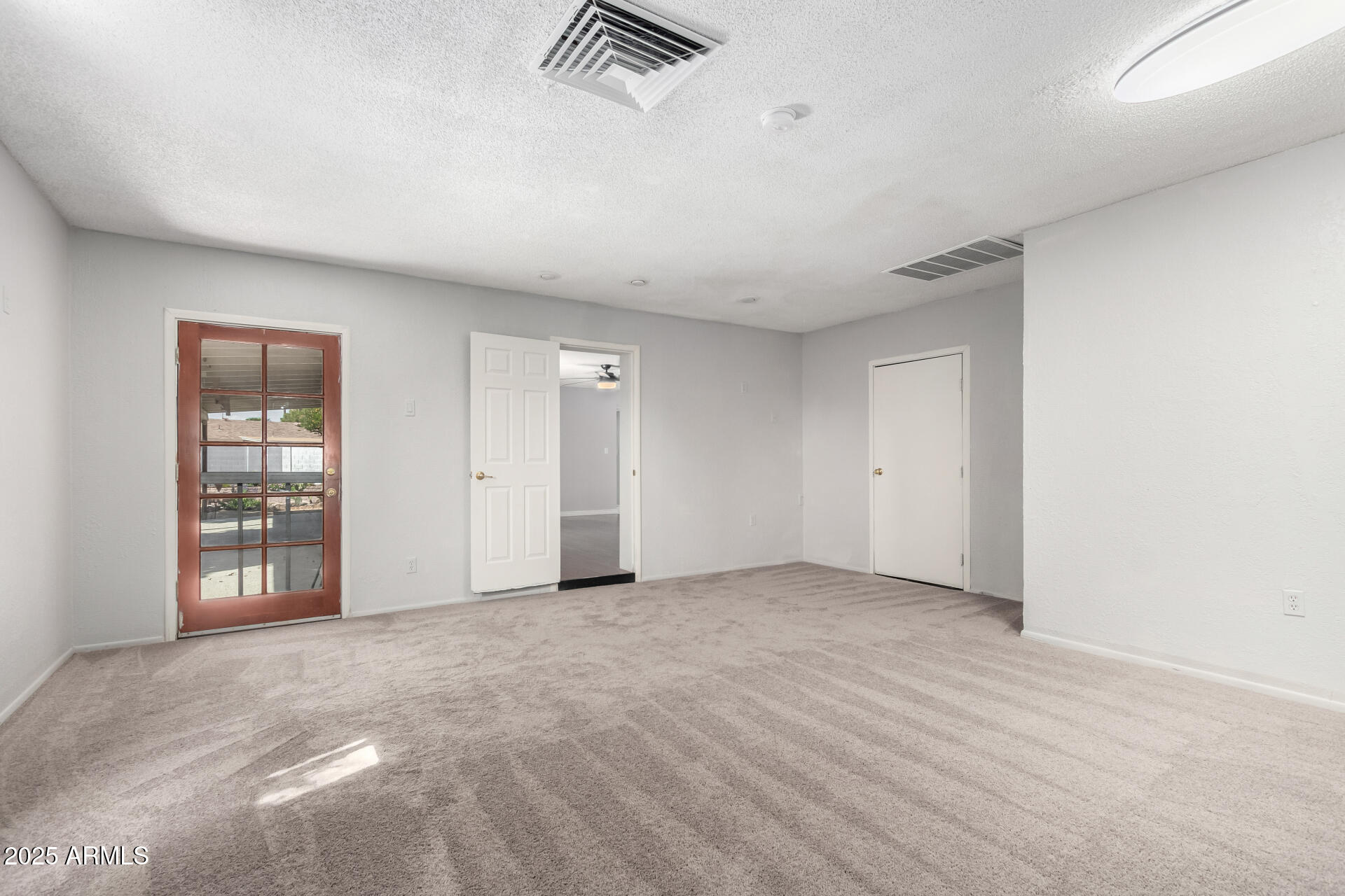 810 W VILLA MARIA Drive