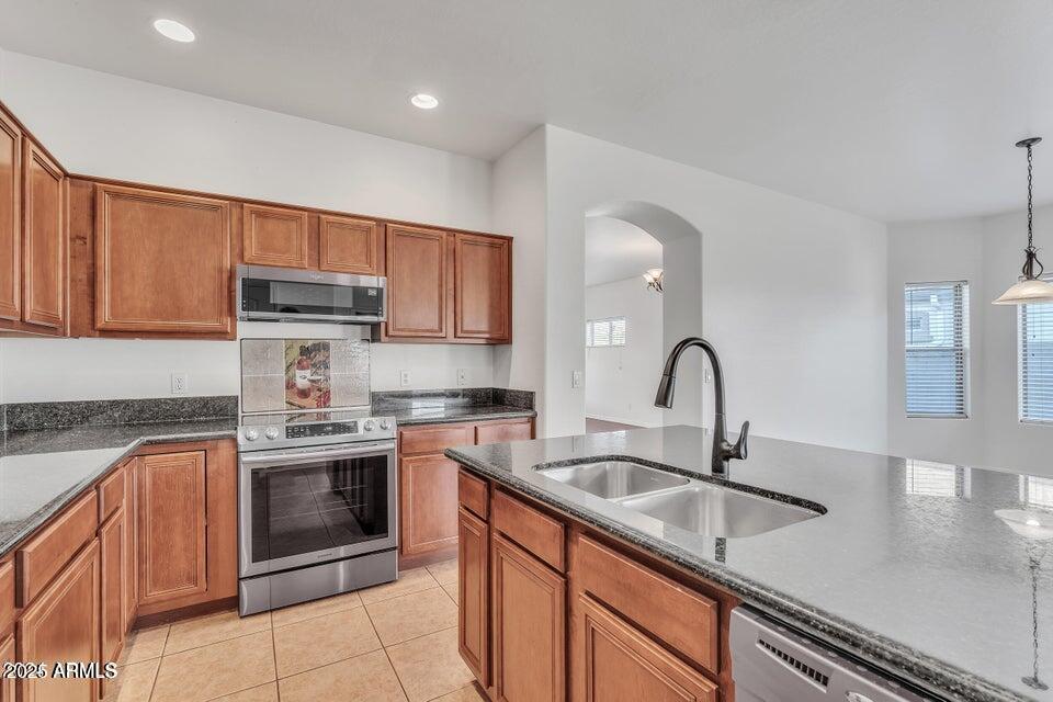 21759 E ESTRELLA Road