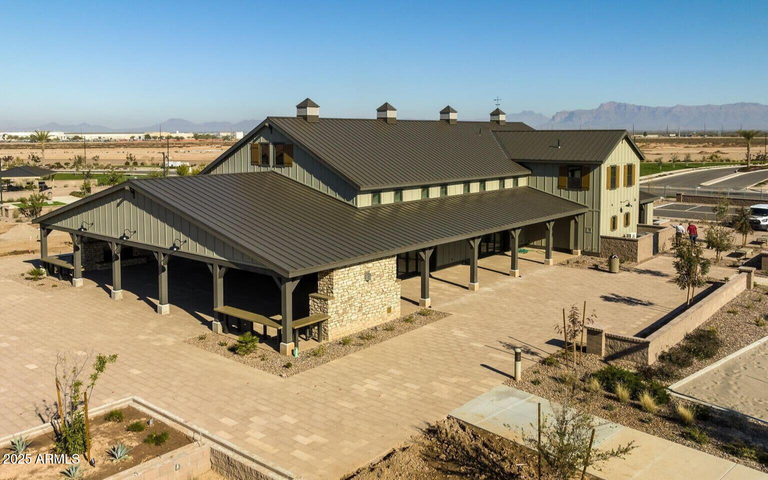 22922 E MAYBERRY Road