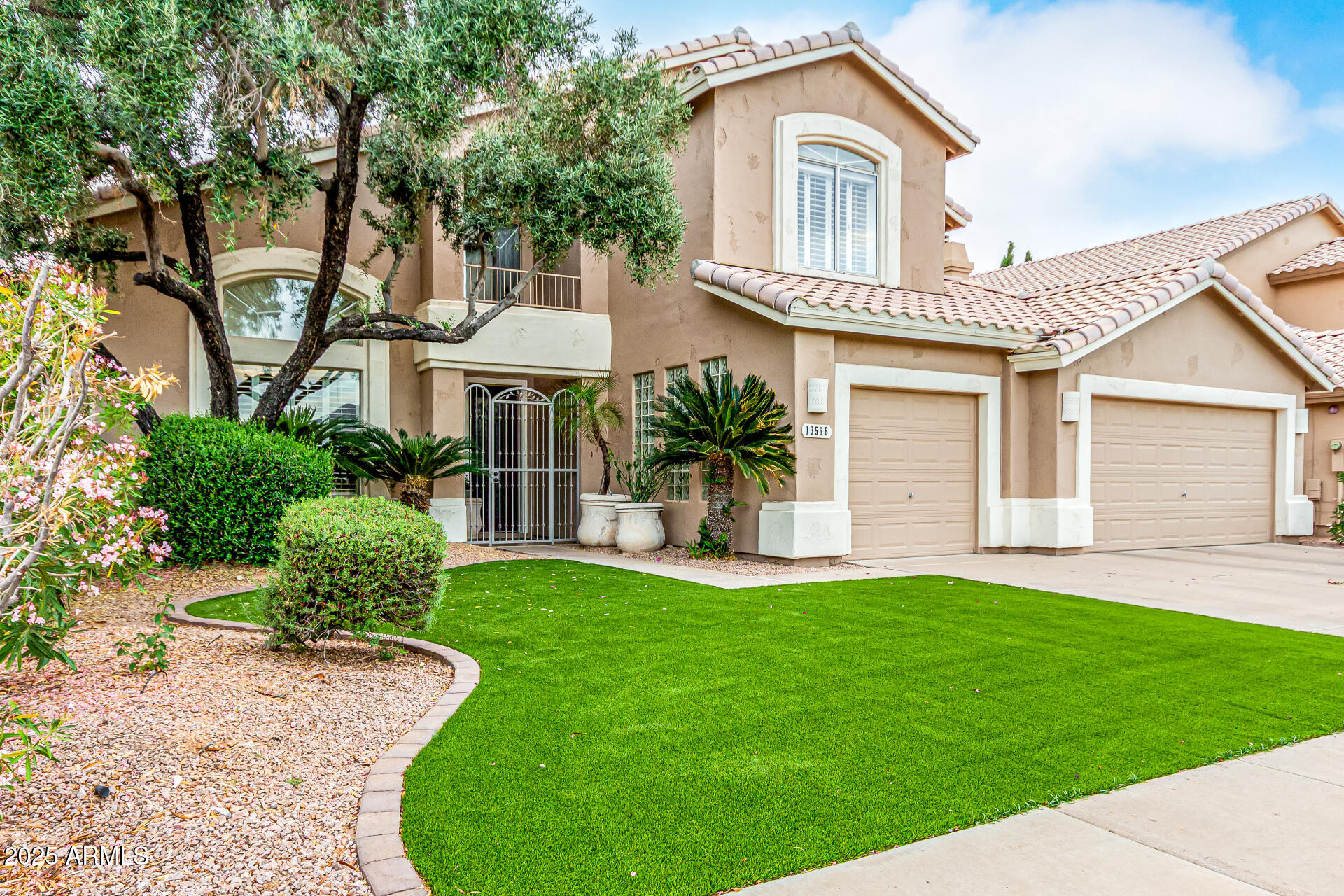 13566 N 93RD Place