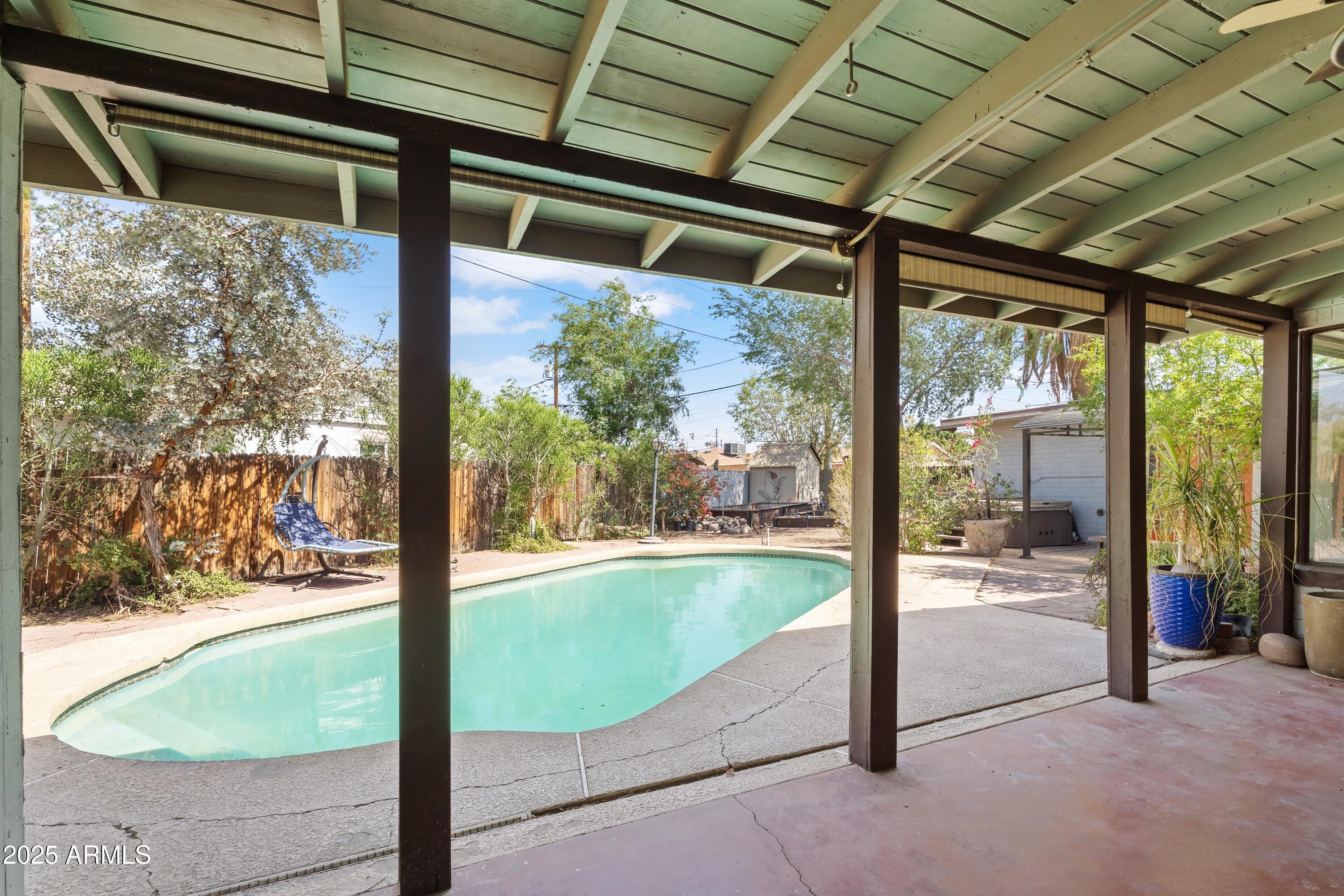 1749 W MONTEROSA Street