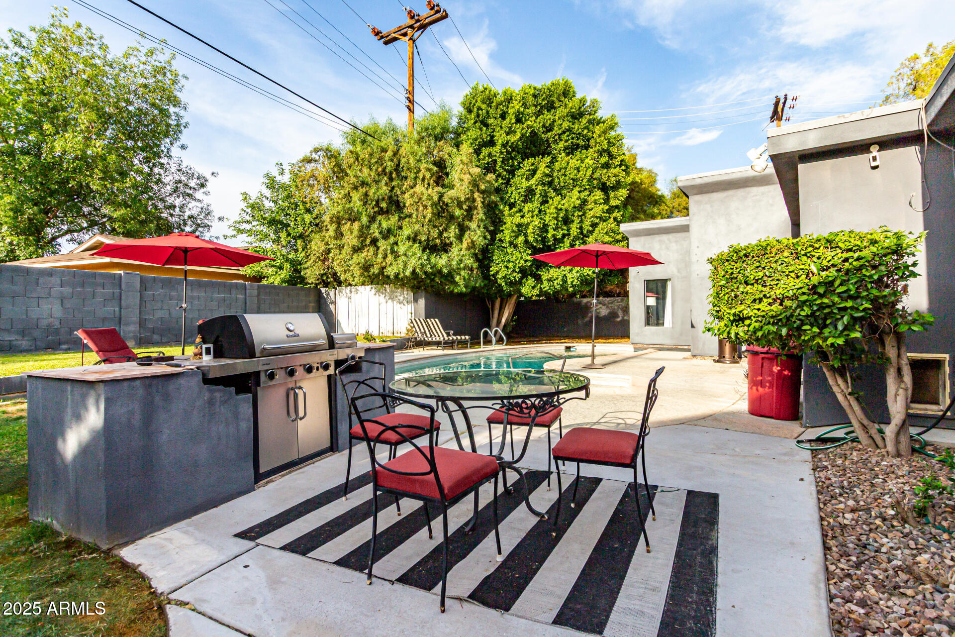 6746 E MONTEROSA Street