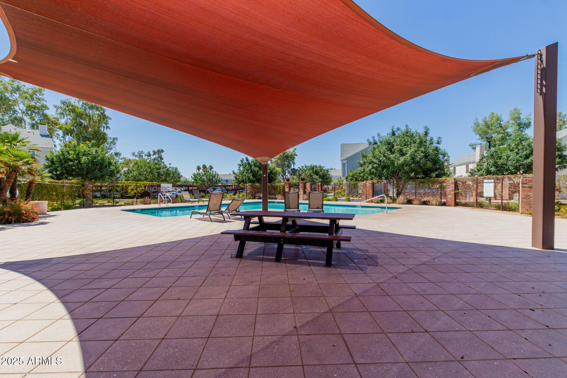 1600 N SABA Street, 151
